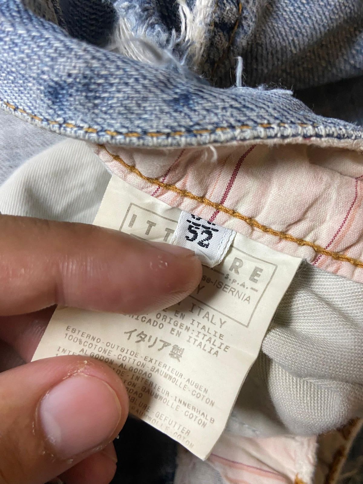 Dolce & Gabbana × Vintage Dolce & Gabbana Distressed Denim Ripped Shorts Jeans (126) Size US 36 / EU 52 - 4 Thumbnail