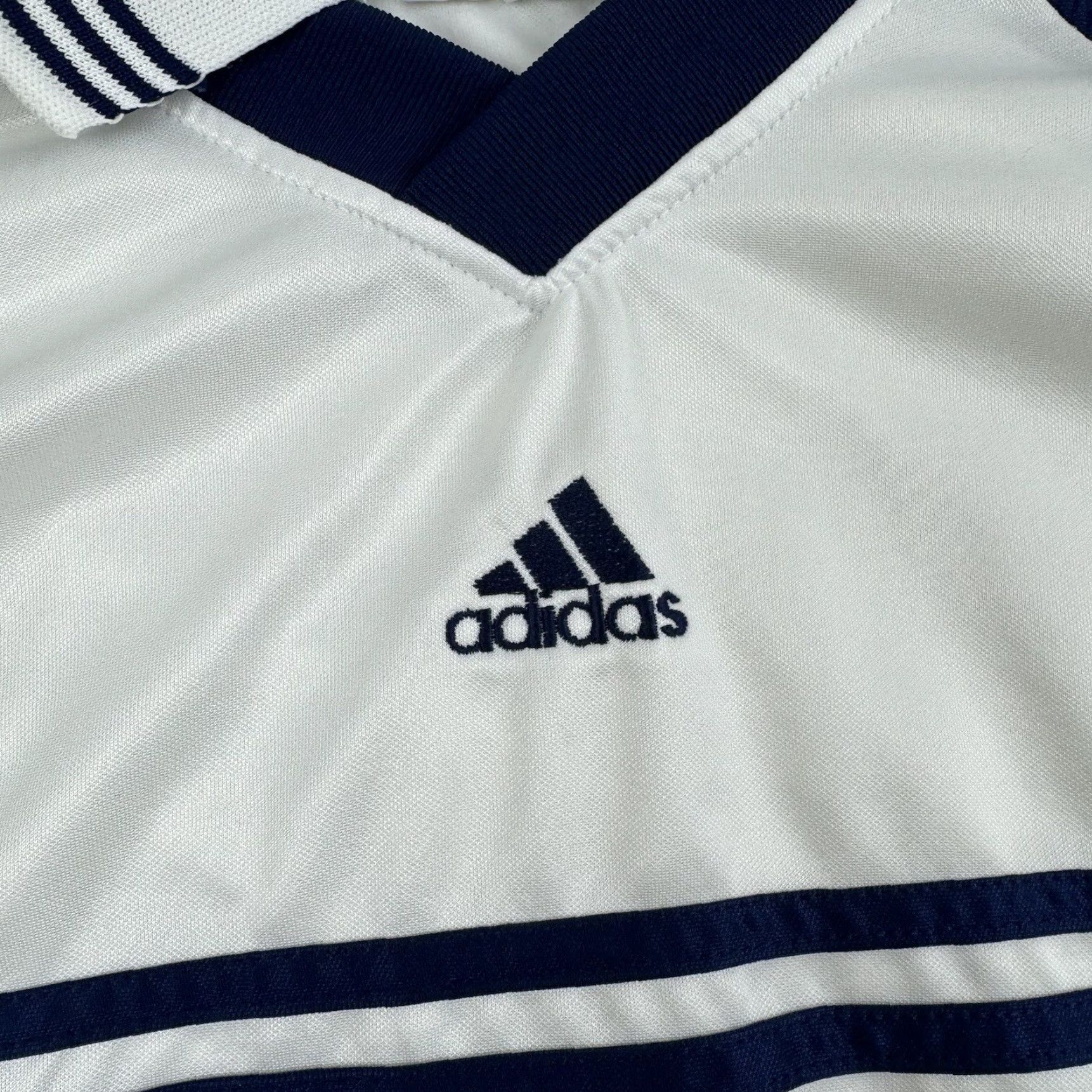 Adidas Vintage Adidas Athletic Shirt Adult XL White Collared Sports Soccer 90s USA Size US XL / EU 56 / 4 - 3 Thumbnail