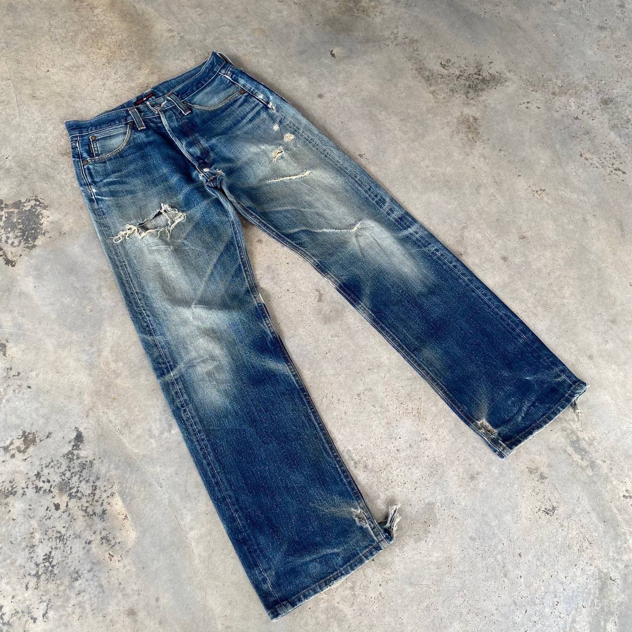 Paul Smith Red Ear BEAUTY DISTRESSED DENIM BY VINTAGE RED EAR X PAULSMITH Size US 29 - 2 Thumbnail