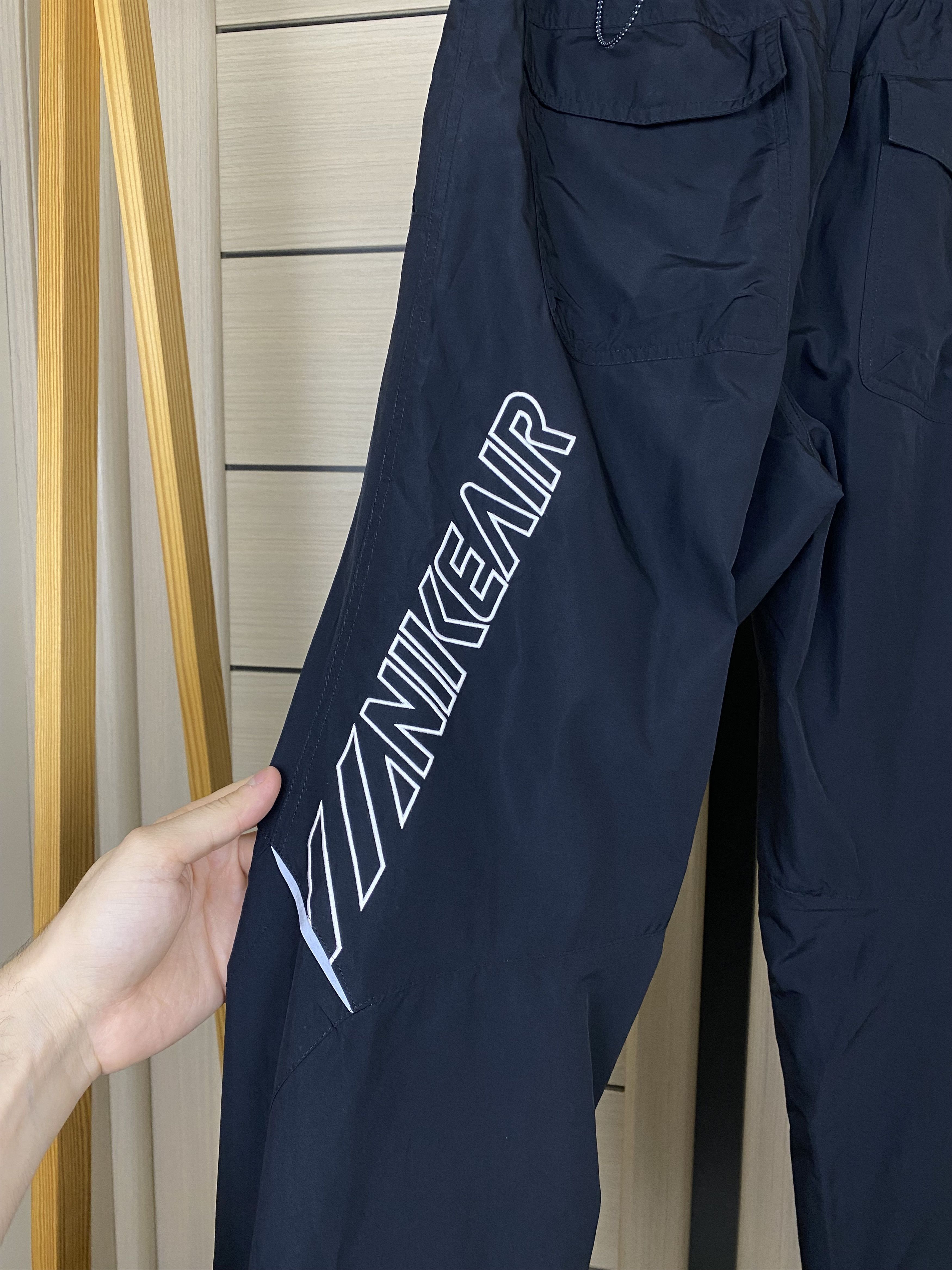 Nike Vintage Nike air nylon track baggy pants black size M Size US 32 / EU 48 - 6 Thumbnail