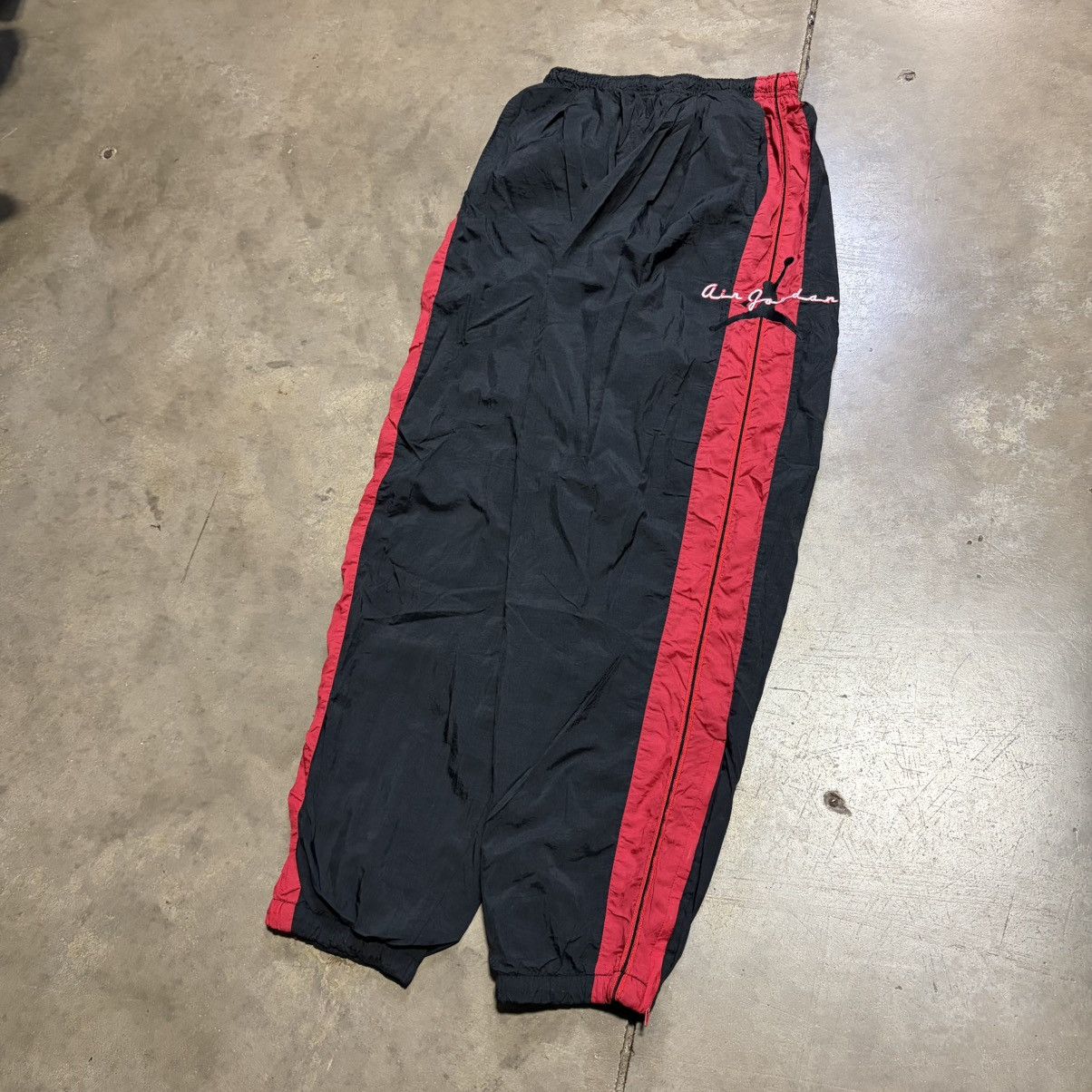 Jordan Brand Vintage 80s Jordan Jumpan Track Pants Sweatpants Jogger 1985 Size US 29 - 2 Thumbnail