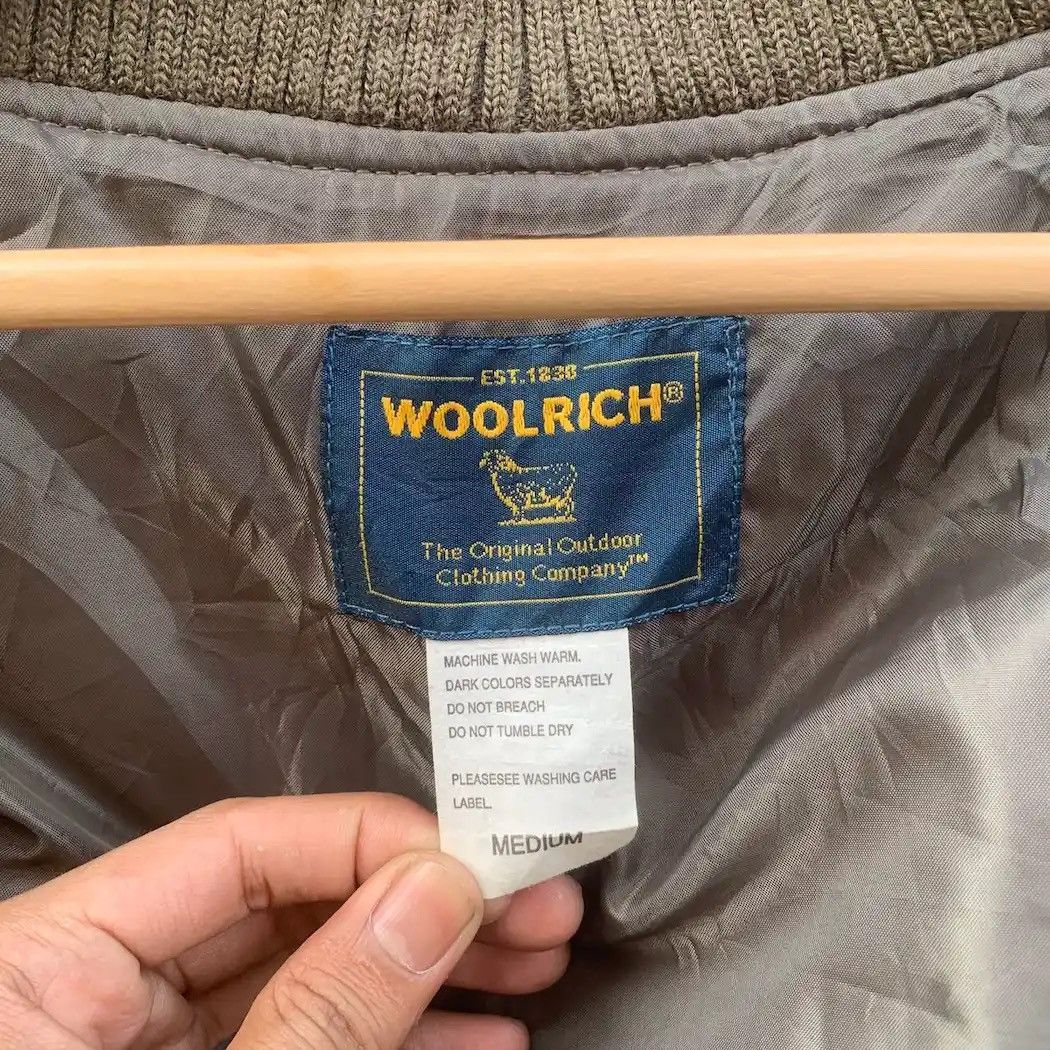 Designer × Vintage × Woolrich Woolen Mills Vintage Woolrich Designer Puffer Zipper Jacket Size M Size US M / EU 48-50 / 2 - 10 Thumbnail