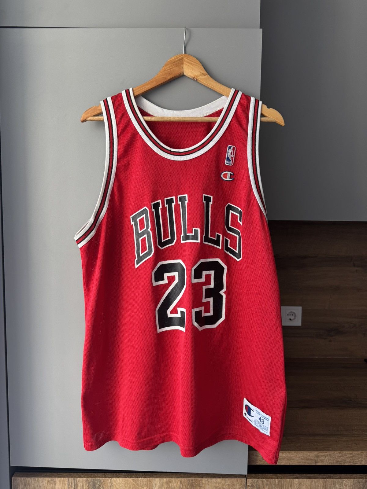Champion × NBA × Vintage Vintage Michael Jordan #23 Chicago Bulls Home Jersey Size US M / EU 48-50 / 2 - 3 Thumbnail