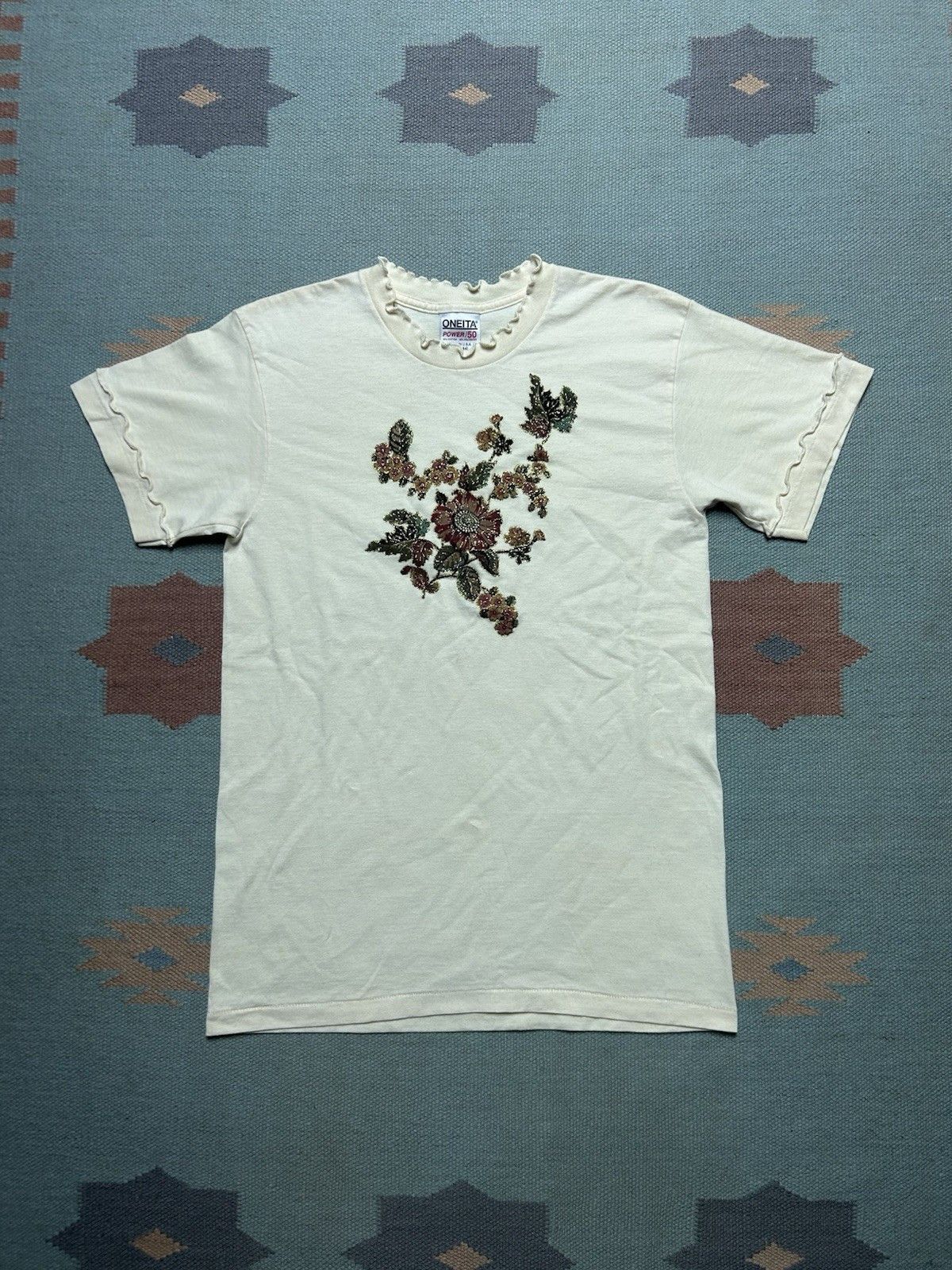 Vintage Vtg 90s t shirt flower floral nature glitter shiny sparkle L Size US L / EU 52-54 / 3 - 1 Thumbnail
