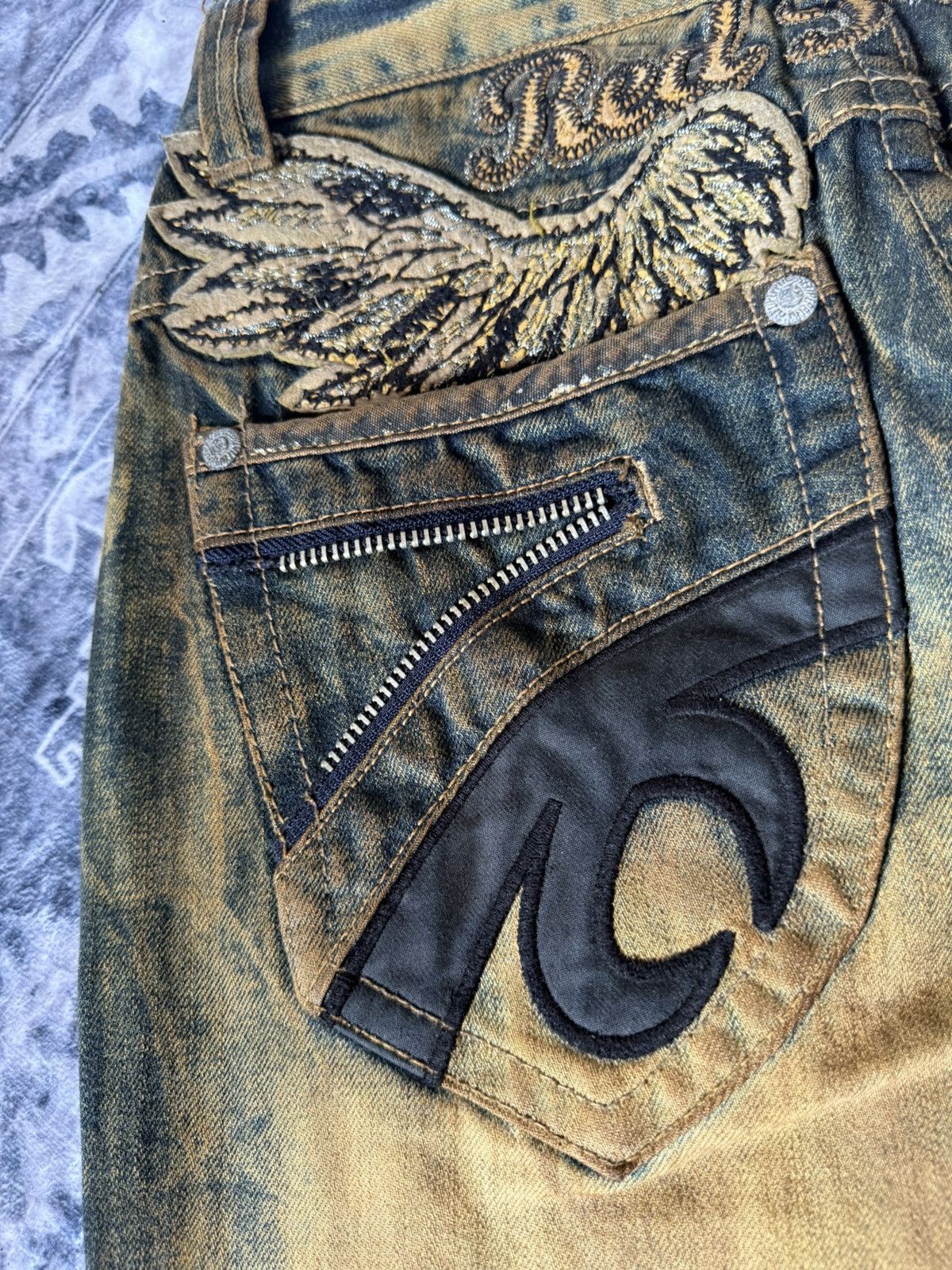 If Six Was Nine Red Pepper Shadow Mud Wash Embroidered Wings Jeans Size US 29 - 18 Thumbnail