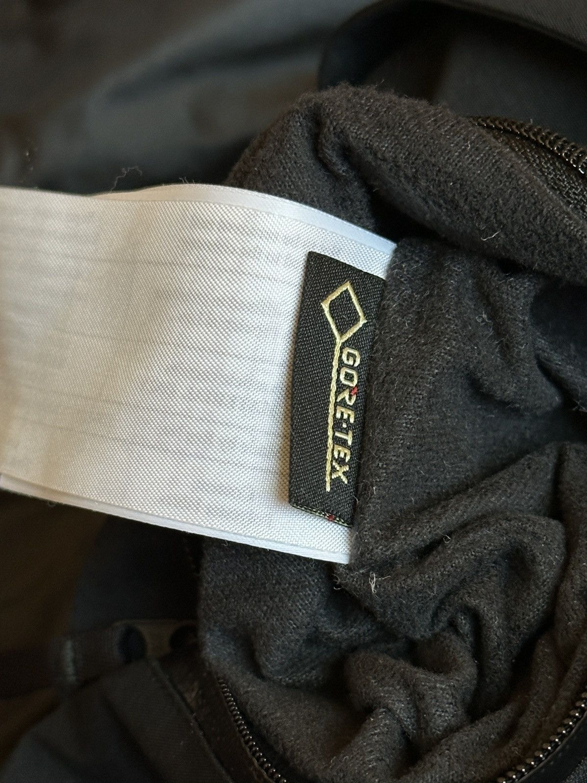Veilance Arcteryx Veilance Range IS Size US S / EU 44-46 / 1 - 5 Thumbnail