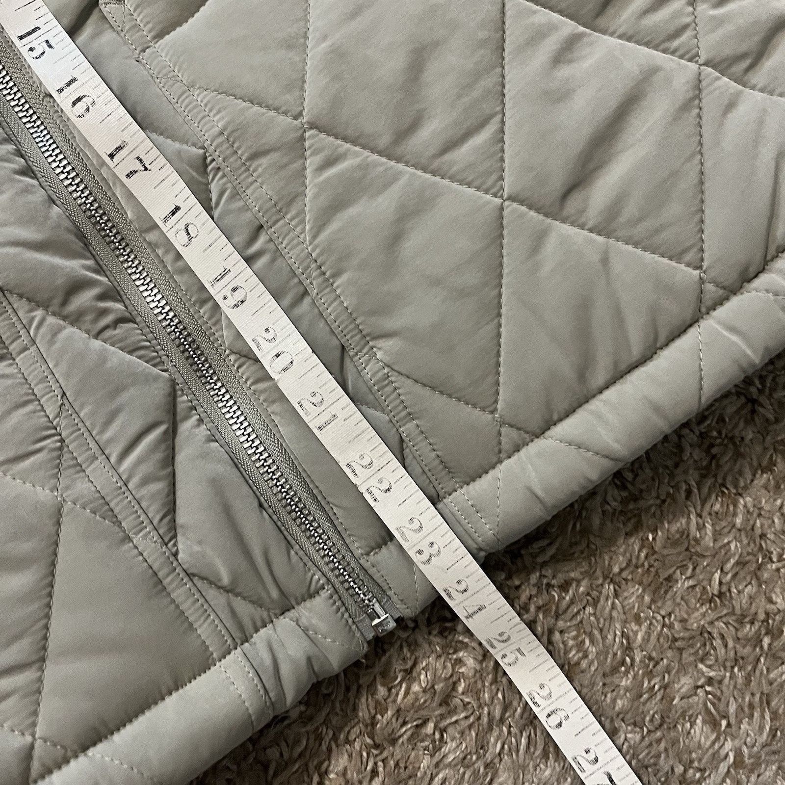 Wolves Quilted Puffer Limited Edition 190/500 Full Zip Vest