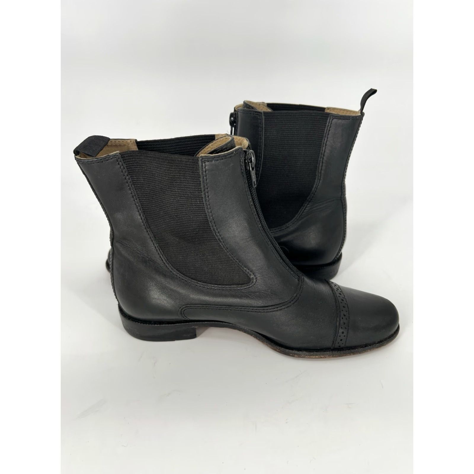 Vintage LL BEAN Women's Leather Ankle Boots Chelsea 8W Black Zip 1” Heel Block Toe Almond Boots Women Shoes Size US 8 / IT 38 - 6 Thumbnail