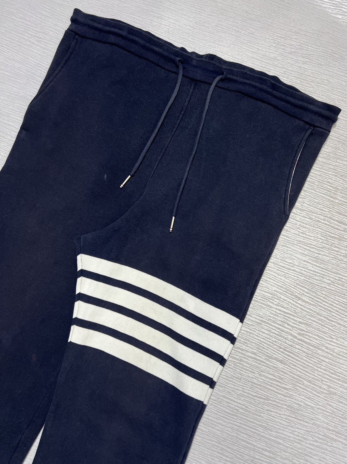 Thom Browne Thom Browne - Classic Loopback 4 Bar Sweatpants Size US 38 / EU 54 - 3 Thumbnail