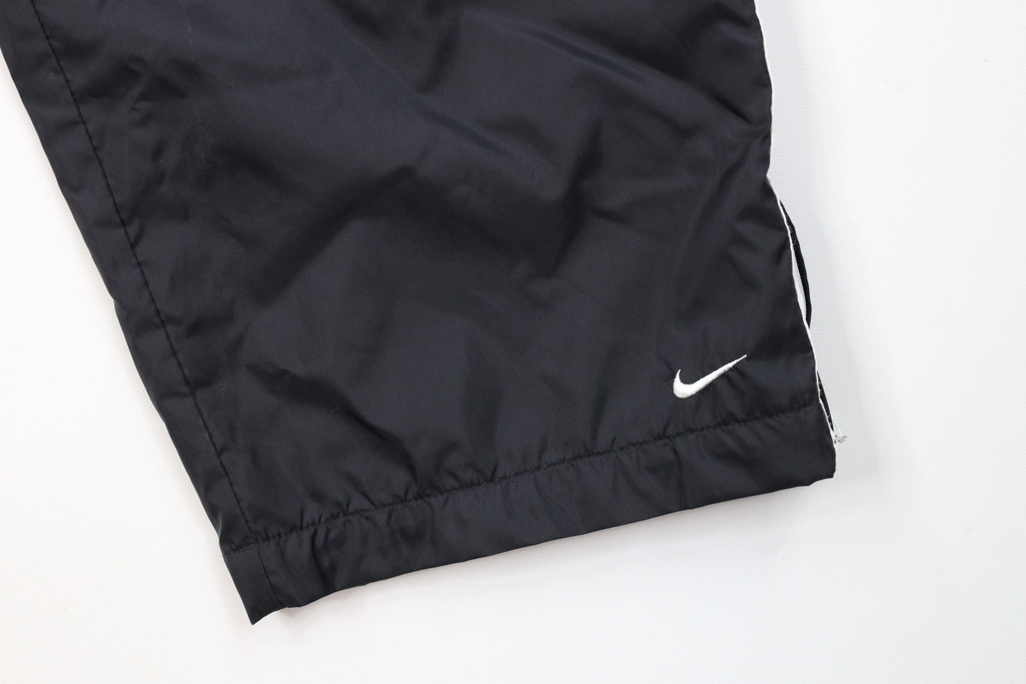 Nike Vintage 90s Nike Mini Swoosh Wide Leg Windbreaker Pants Size 28" / US 6 / IT 42 - 5 Thumbnail
