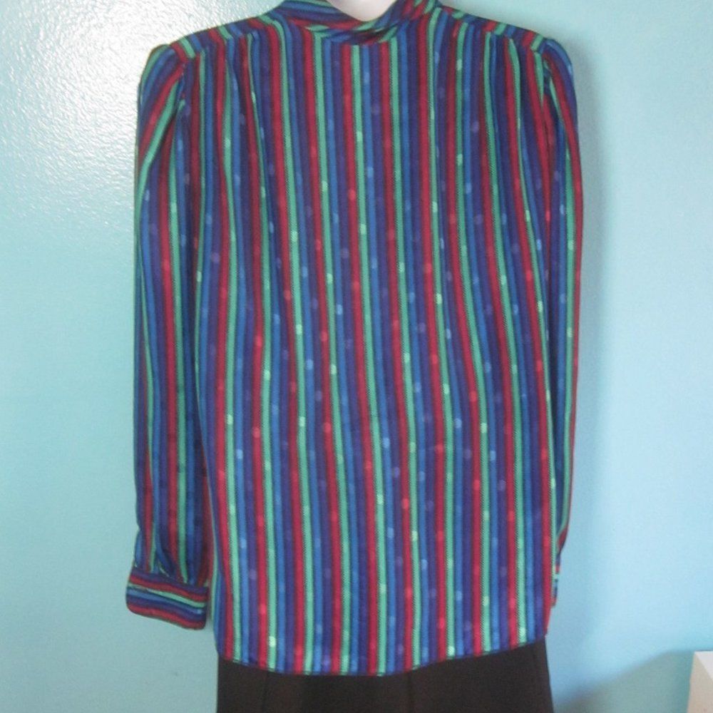 St. John Vintage St. John Blouse 6 Size S / US 4 / IT 40 - 2 Thumbnail