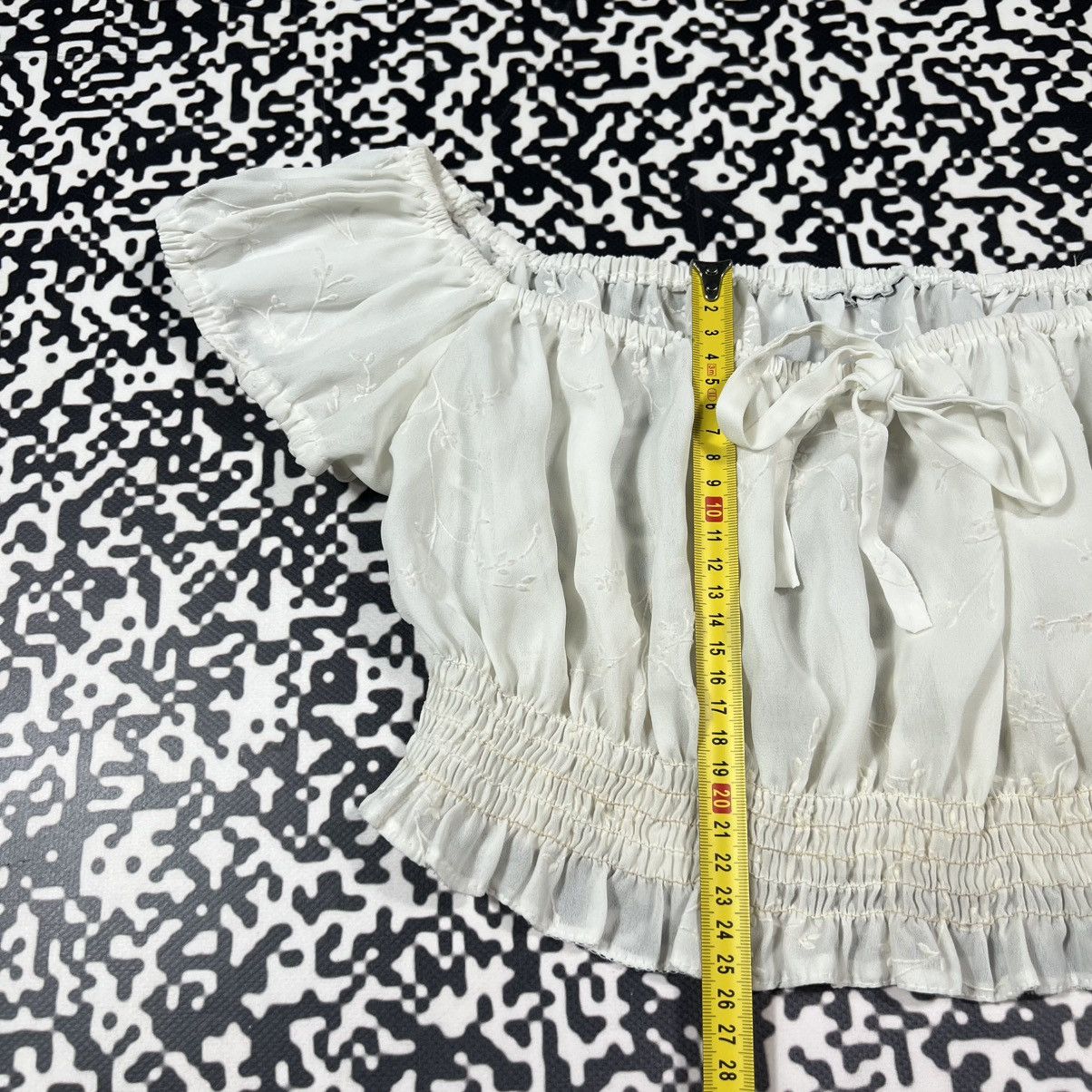Japanese Brand Vintage Y2K Japanese Floral Flower Print Retro Sexy T-shirt Size L / US 10 / IT 46 - 14 Thumbnail