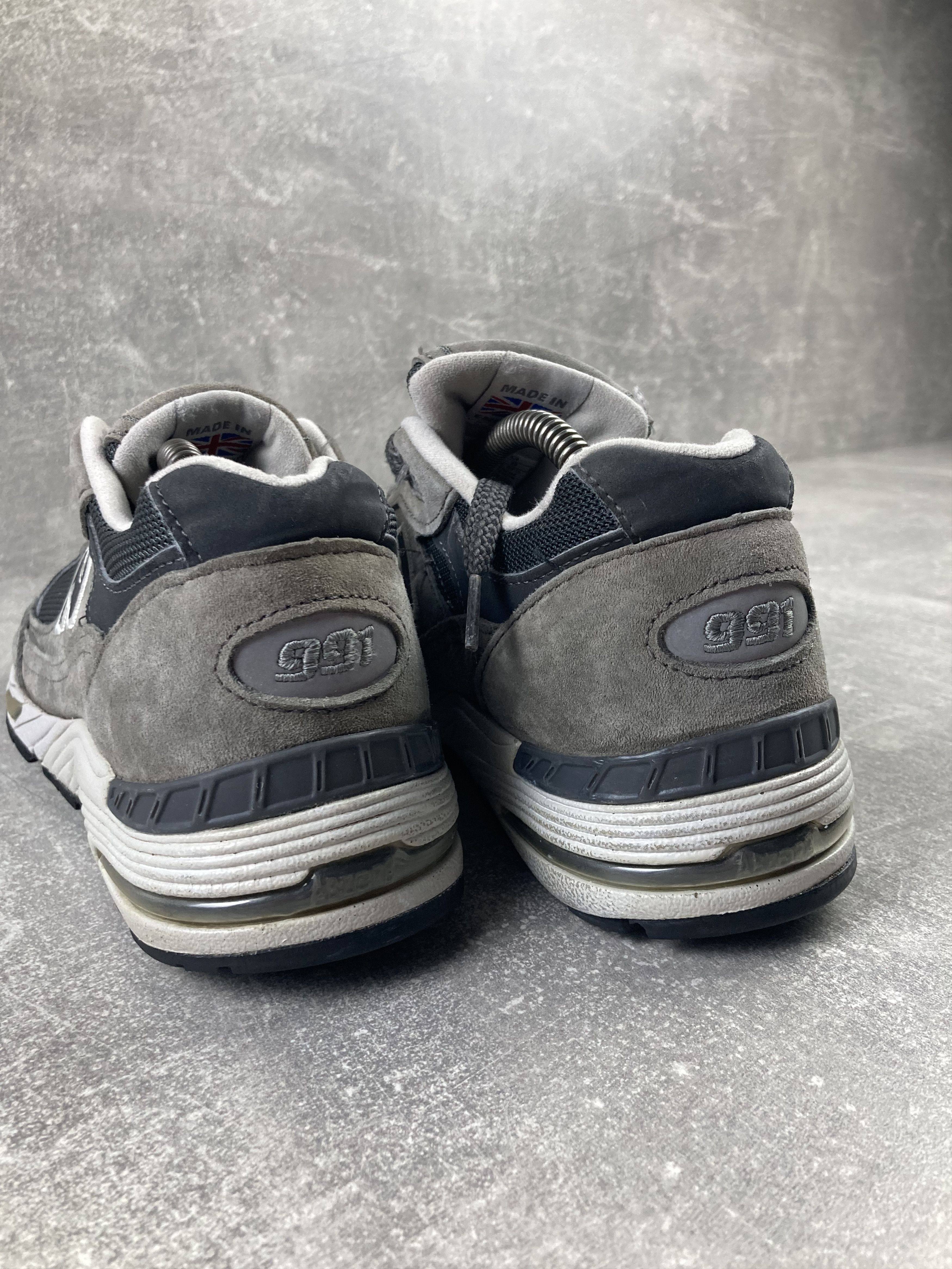 New Balance New Balance 991 suede grey sneakers made in England Size US 8 / IT 38 - 6 Thumbnail