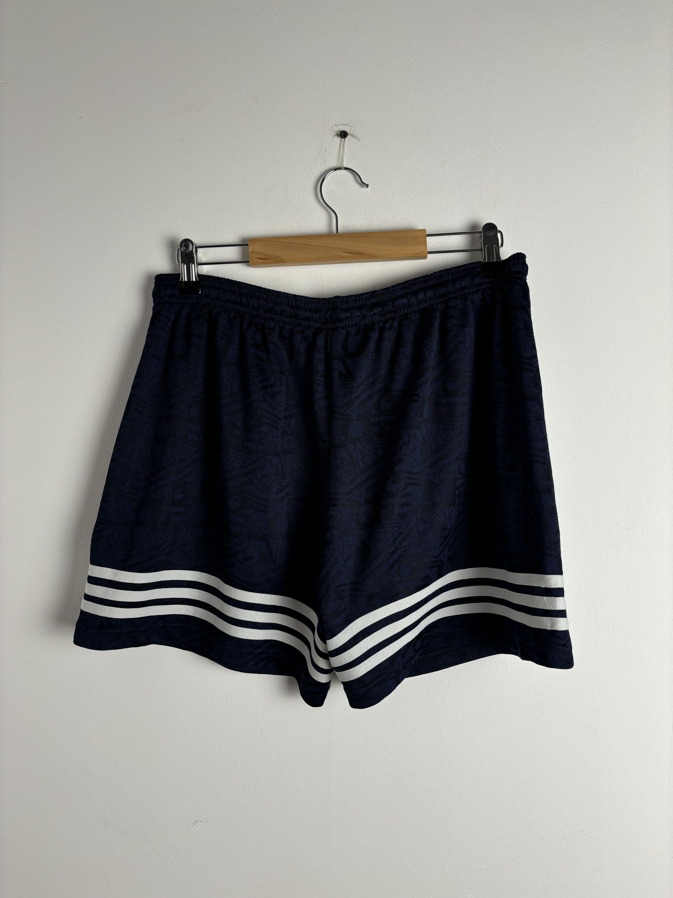 Adidas × Vintage Vintage Adidas Retro Soccer Shorts Size US 34 / EU 50 - 8 Thumbnail