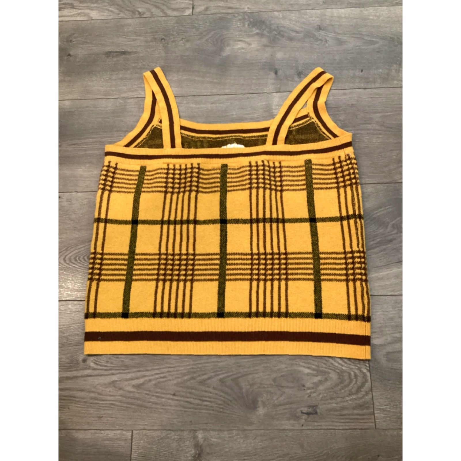 Vintage Hufflepuff Tank Top Sweater XL Plaid Knit Embroidered Crest Women Yellow | Harry Potter Geek Cosplay School Fashion Size XL / US 12-14 / IT 48-50 - 5 Thumbnail