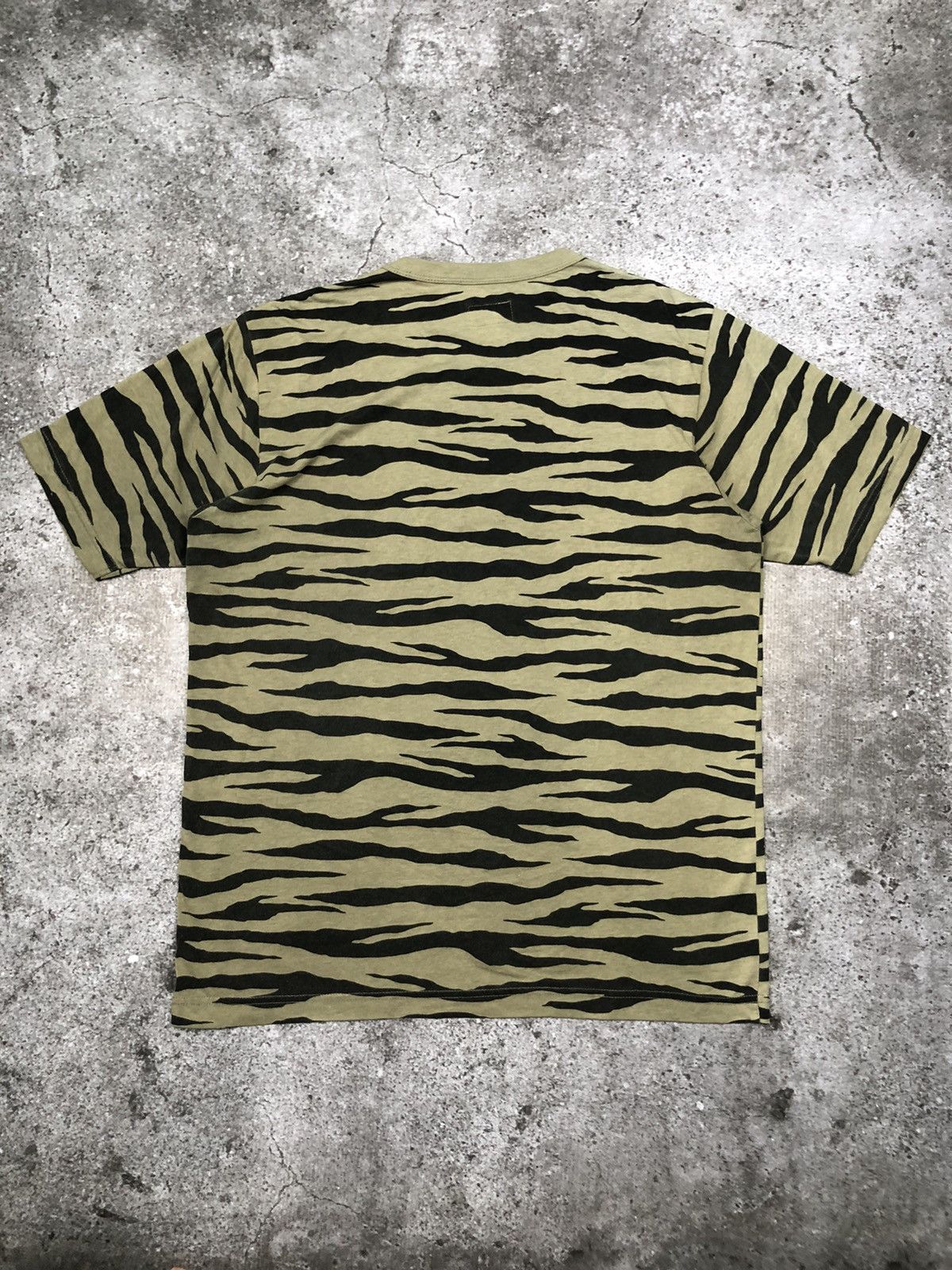 Supreme Supreme Camo Shirt Size US M / EU 48-50 / 2 - 6 Thumbnail
