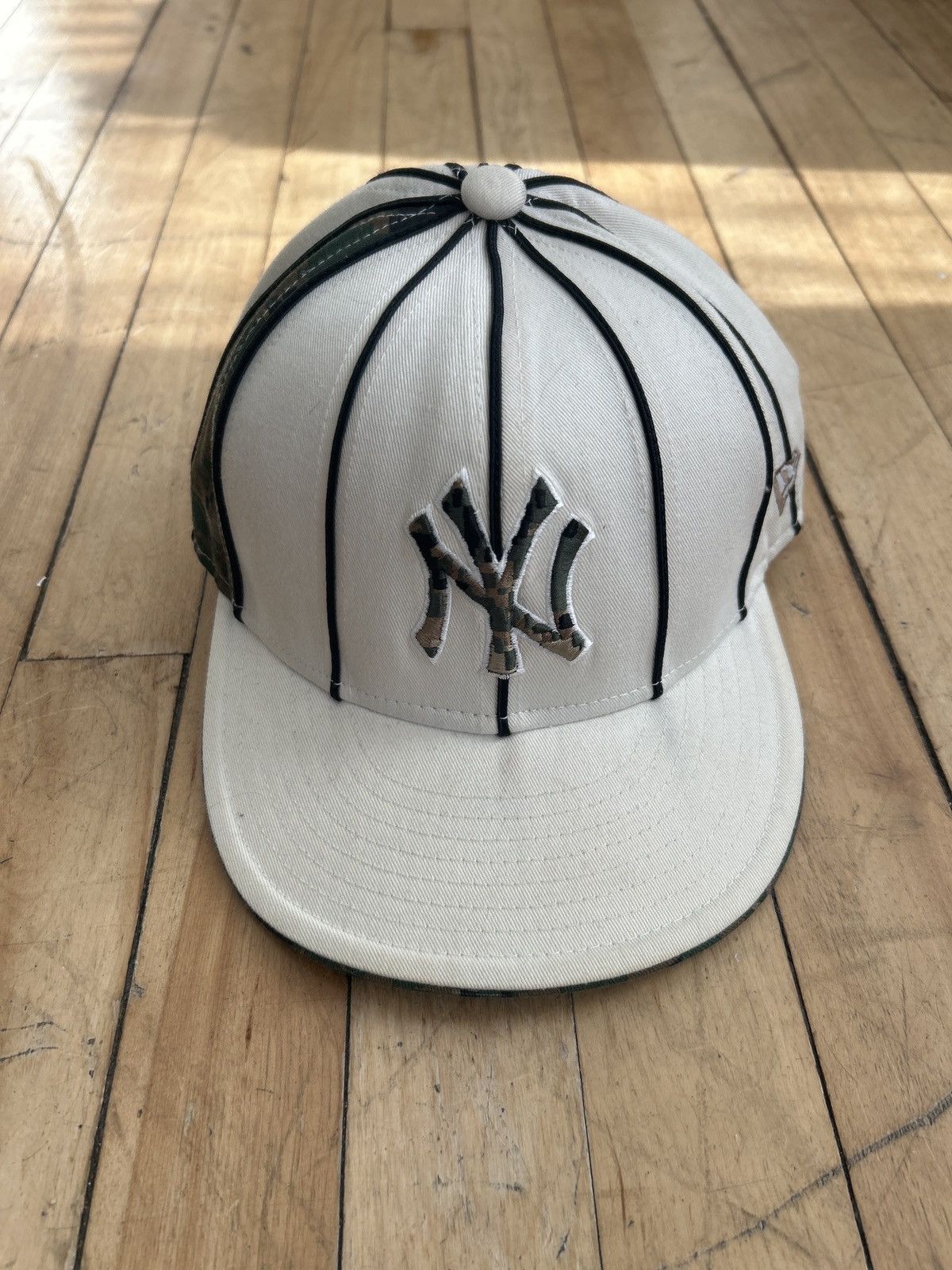 New Era Vintage New Era Yankees Camo Logo Fitted Cap *Rare* Size ONE SIZE - 1 Thumbnail