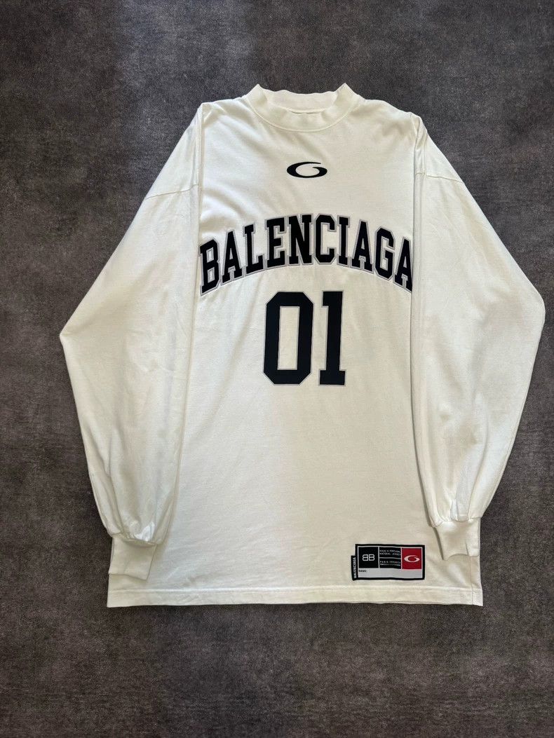 Balenciaga Balenciaga Basketball basketball uniform vintage vintage w Size US S / EU 44-46 / 1 - 1 Thumbnail