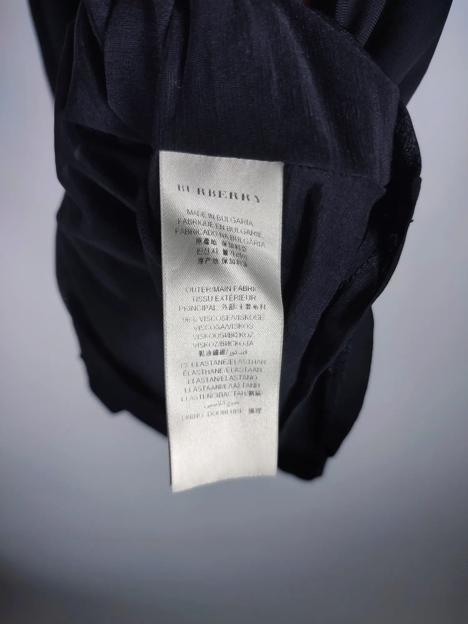 Burberry Burberry ruffle black viscose pleated blouse tee shirt Size XS / US 0-2 / IT 36-38 - 7 Thumbnail