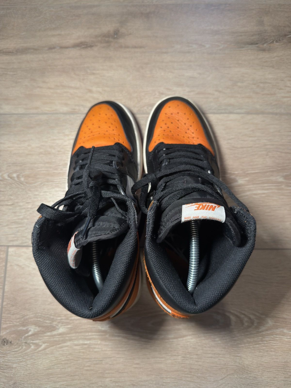 Jordan Brand Air Jordan 1 Shattered Backboard 2015 Size US 10 / EU 43 - 14 Thumbnail
