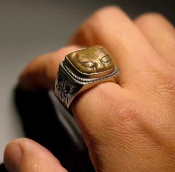 Vintage Tiger bead Ring Vintage Rings🔥🔥🔥 Size ONE SIZE - 1 Thumbnail