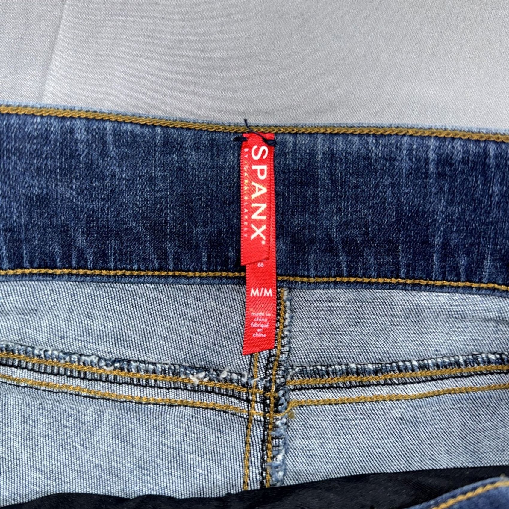 Spanx Spanx Jeans Womens M Blue Pull On Jeggings Skinny Raw Hem Distressed Denim Size 32" / US 10 / IT 46 - 7 Thumbnail