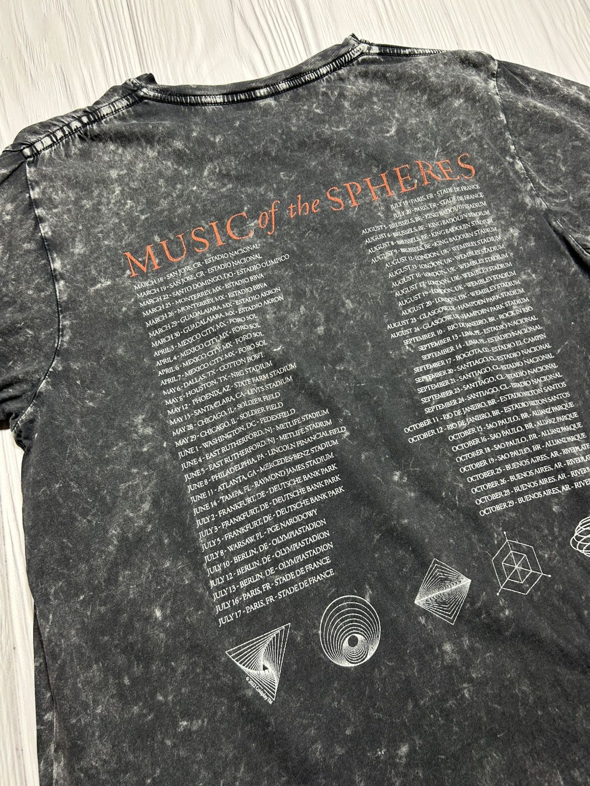 Band Tees Coldplay Alien Radio Music of the Spheres Band T-Shirt Size US M / EU 48-50 / 2 - 12 Thumbnail