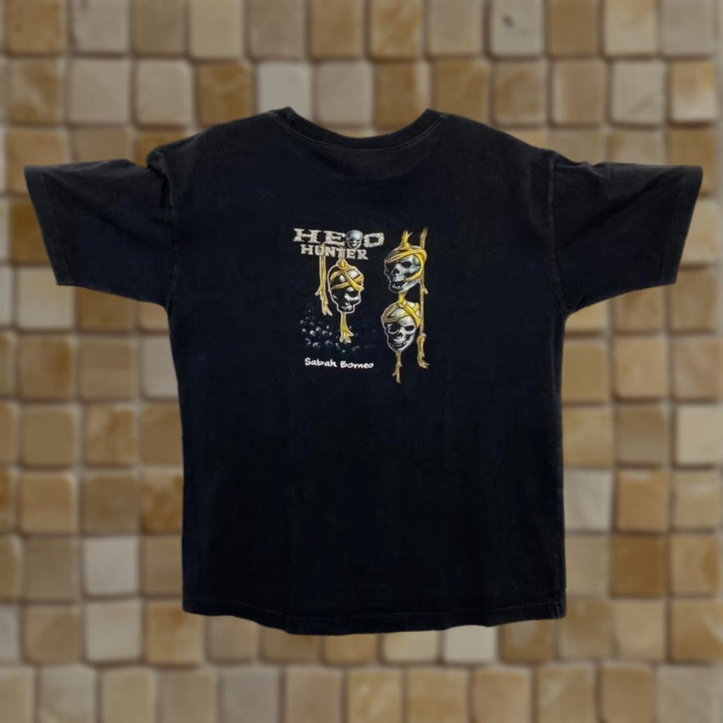 Vintage VINTAGE Head Hunter “Sabah Borneo” Souvenir Gothic Skull Graphic T-Shirt Men M Black Size M Pit to Pit 20” Length 26” Shoulder to Cuff 8.5” Size US M / EU 48-50 / 2 - 1 Thumbnail