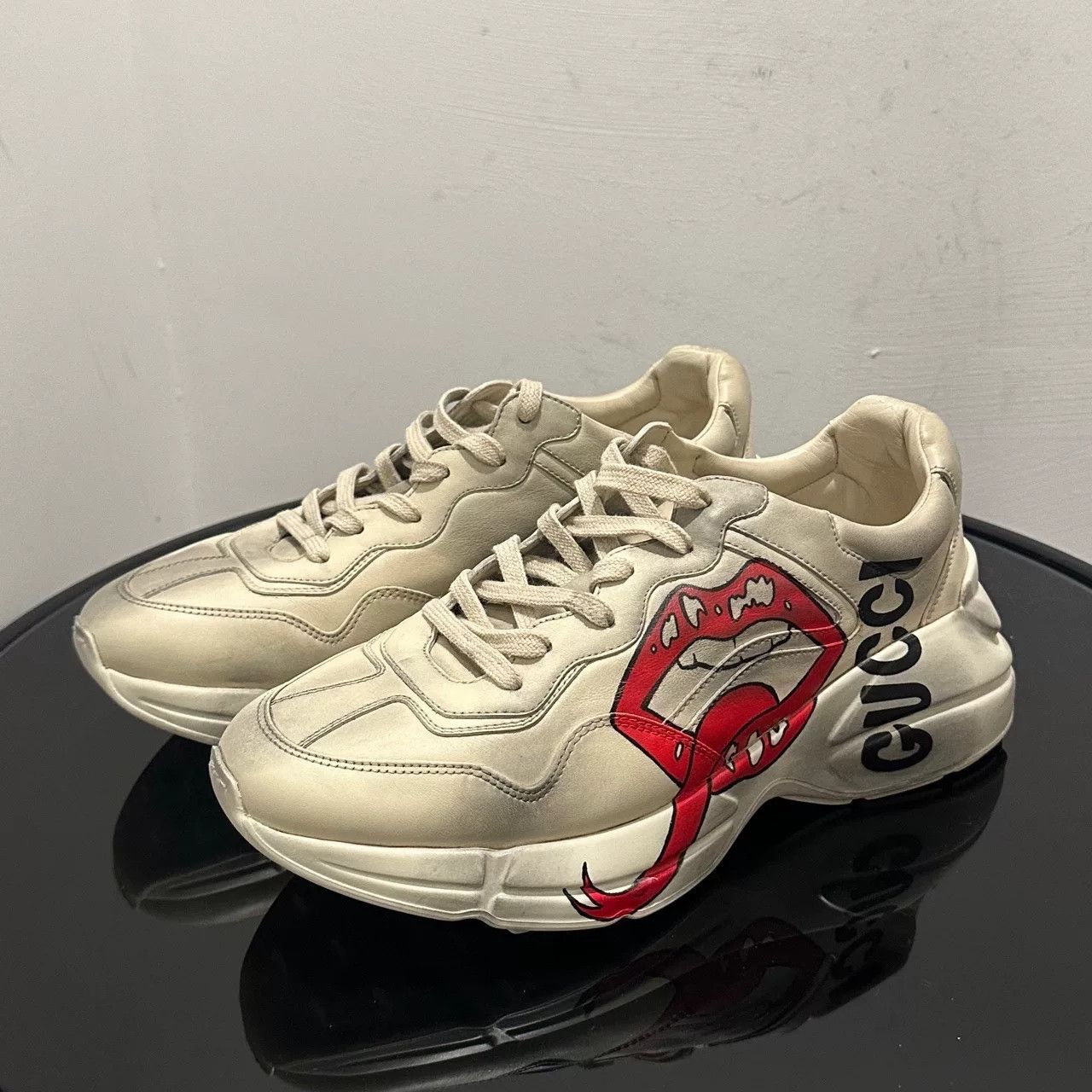 Gucci gucci rhyton leather sneakers with lips print Size US 8 / EU 41 - 1 Thumbnail