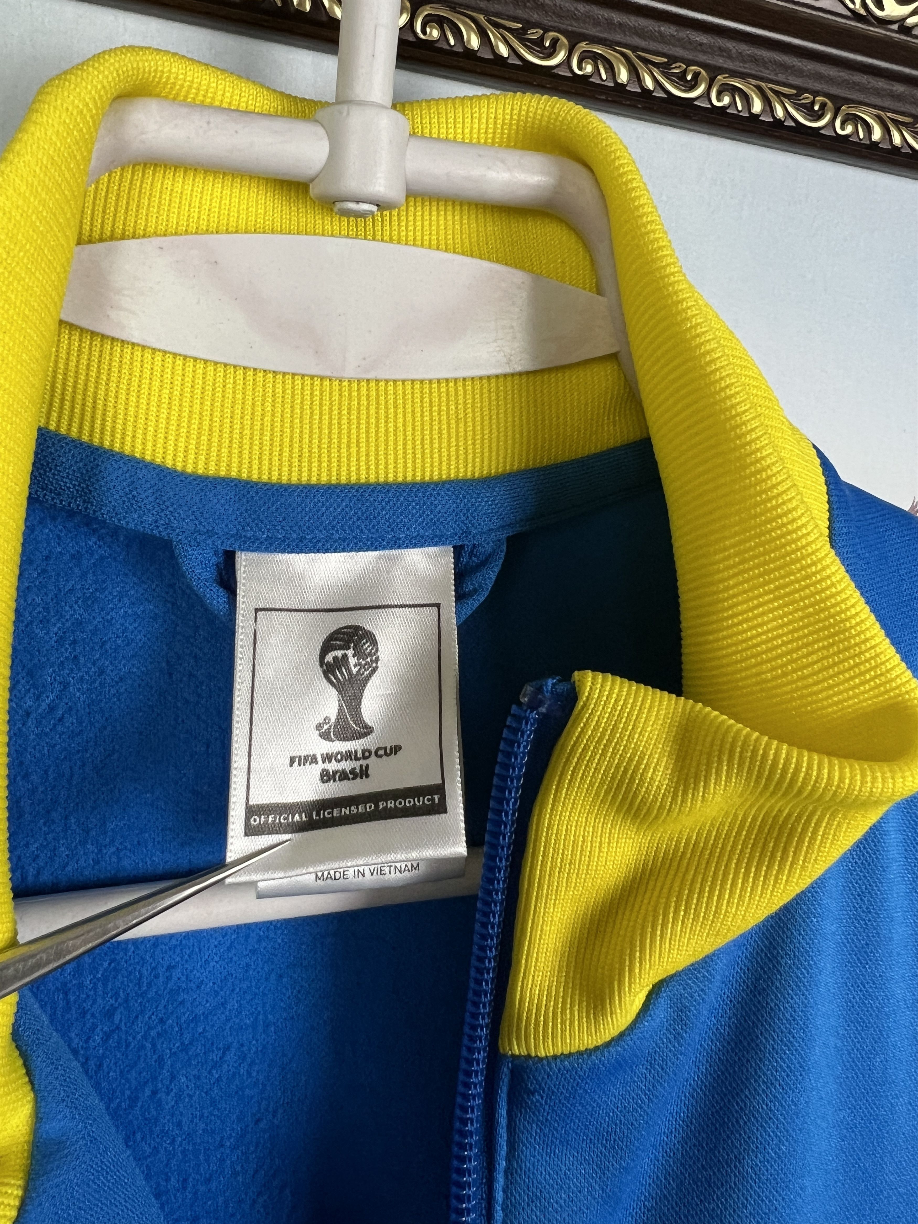 Adidas Brazil World Cup Jacket Football Track Top National Team Size US S / EU 44-46 / 1 - 9 Thumbnail
