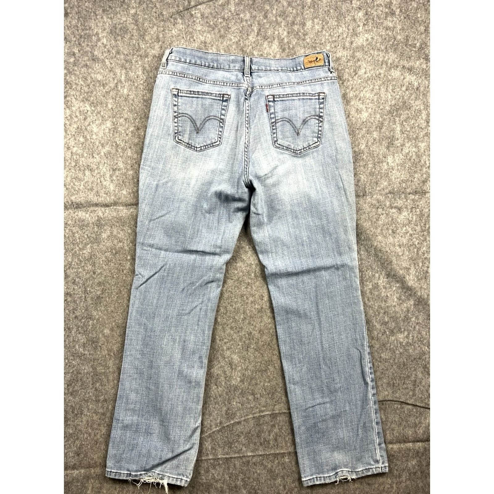 Levi's Levi's 505 Jeans Womens Regular Fit Straight Light Wash Distressed Size 12S, 29 in Inseam, Denim, 100% Cotton, Button Zip, Mid Rise, USA 90s Y2K Theme Size 34" / US 12 / IT 48 - 2 Thumbnail