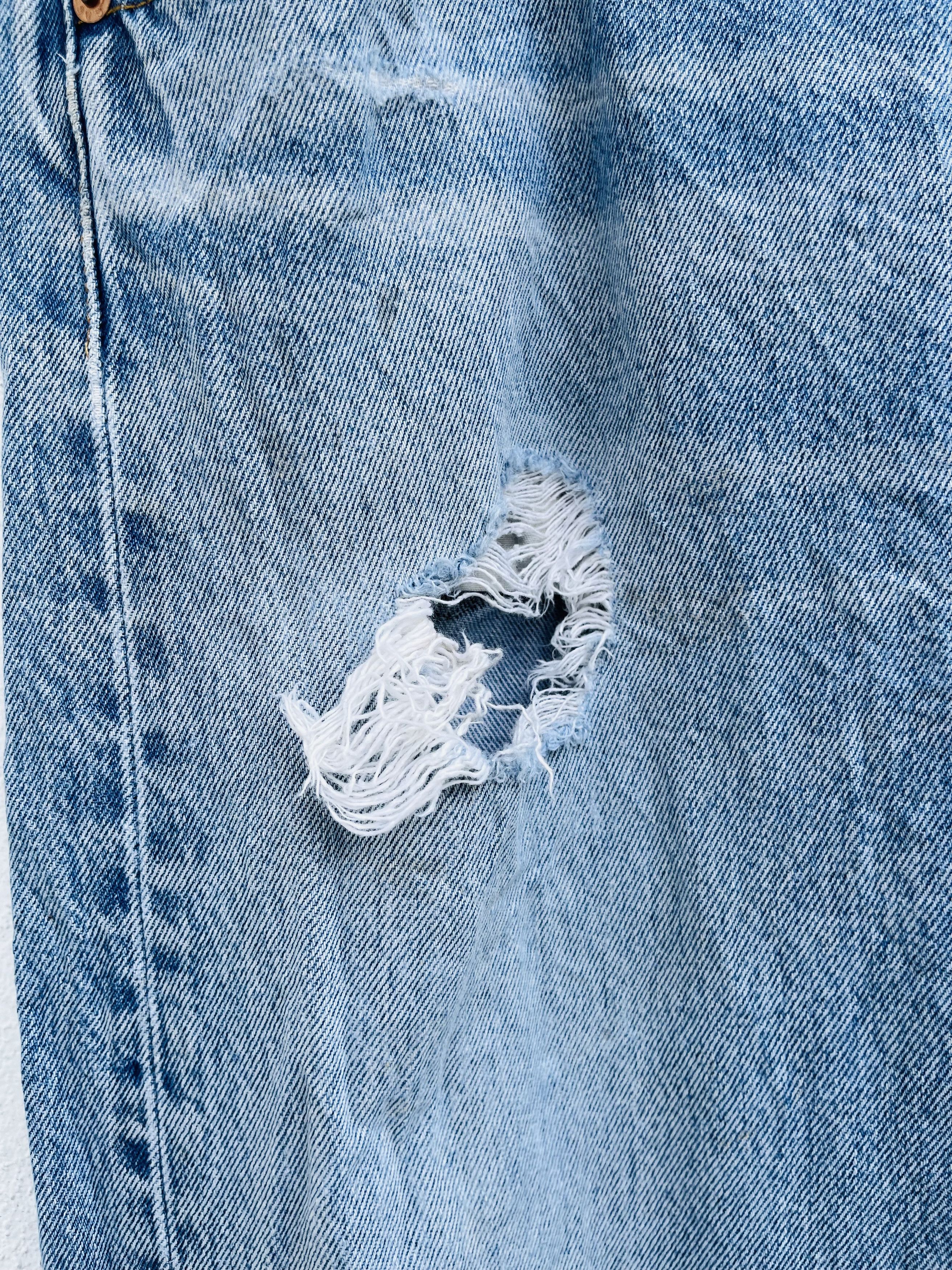 Levi's Vintage Clothing × Vintage Vintage 90s Levis Distressed Kurt Cobain Fashion Style Size US 33 - 14 Thumbnail