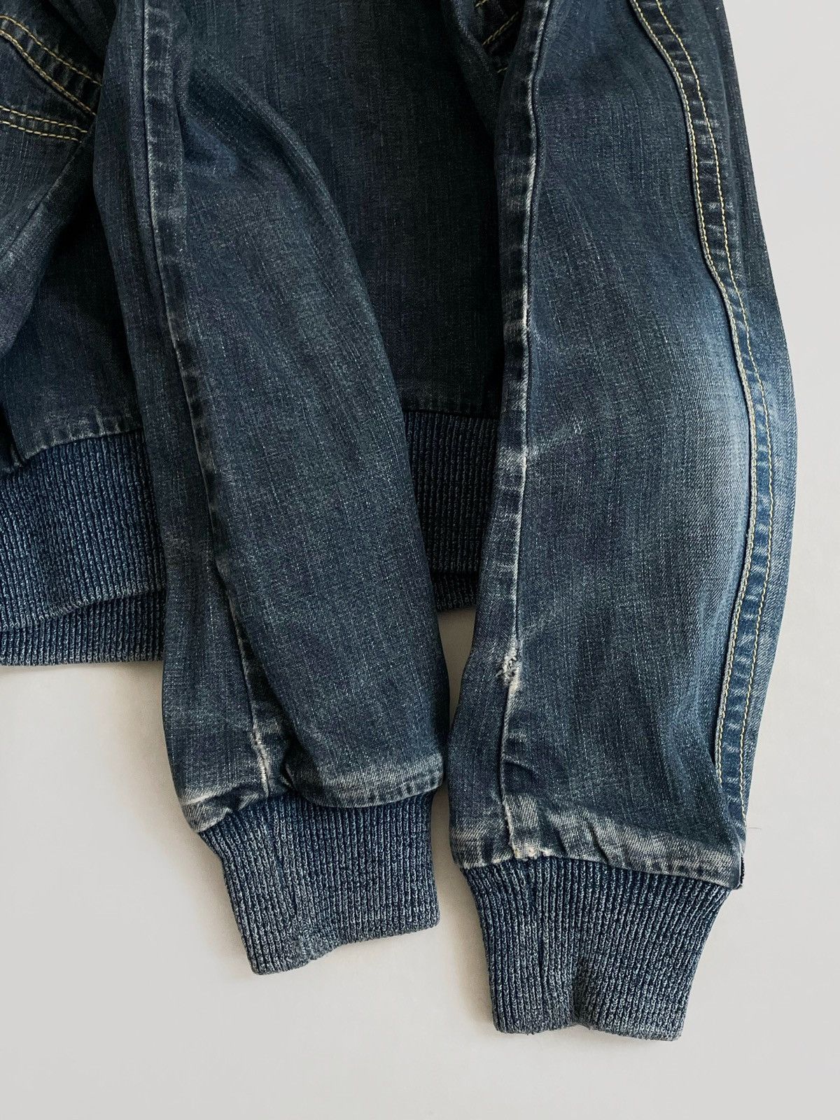 Diesel × Sample Industries Vintage Sample Diesel denim jacket 2000s Size S / US 4 / IT 40 - 7 Thumbnail