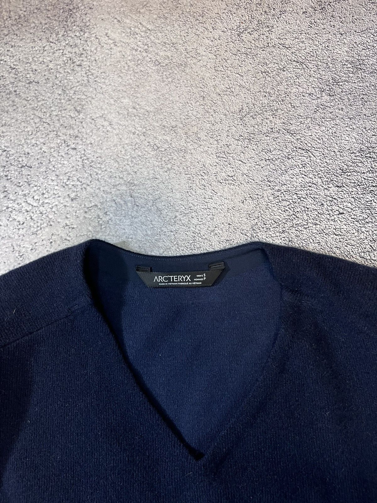 Arc'teryx Arcteryx Mens Sweater Pullover Donavan V-Neck Wool Blue Size US S / EU 44-46 / 1 - 3 Thumbnail