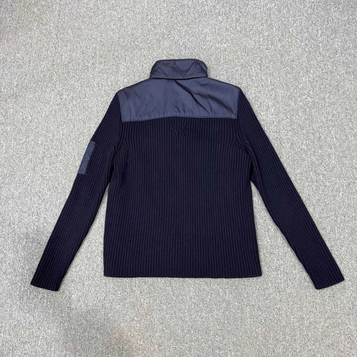 Prada Prada navy blue nylon knit triangle logo jacket IT50 99 new Size US M / EU 48-50 / 2 - 2 Thumbnail