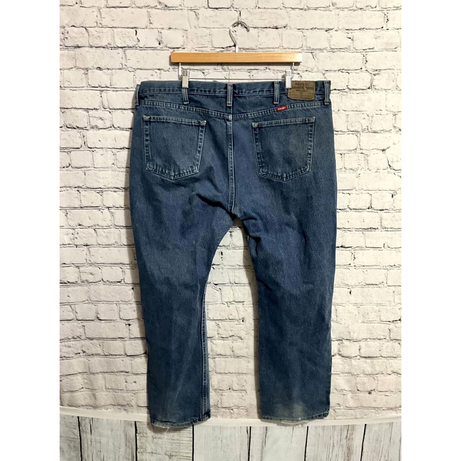 Wrangler Wrangler Jeans Denim 42x30 Big & Tall Men Classic Denim Jeans 42 Big & Tall Mens Blue Denim Button Closure Cotton Blend Solid 42 Mens Jeans Size US 42 / EU 58 - 6 Thumbnail