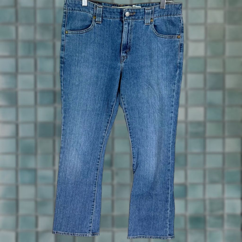 Levi's Levi's 525 Nouveau Bootcut Jeans Blue Denim 12 Regular 34x32 Womens Vintage No 5-Pocket Zipper Logo Button Dark Wash USA 90s Style Size 34" / US 12 / IT 48 - 1 Thumbnail
