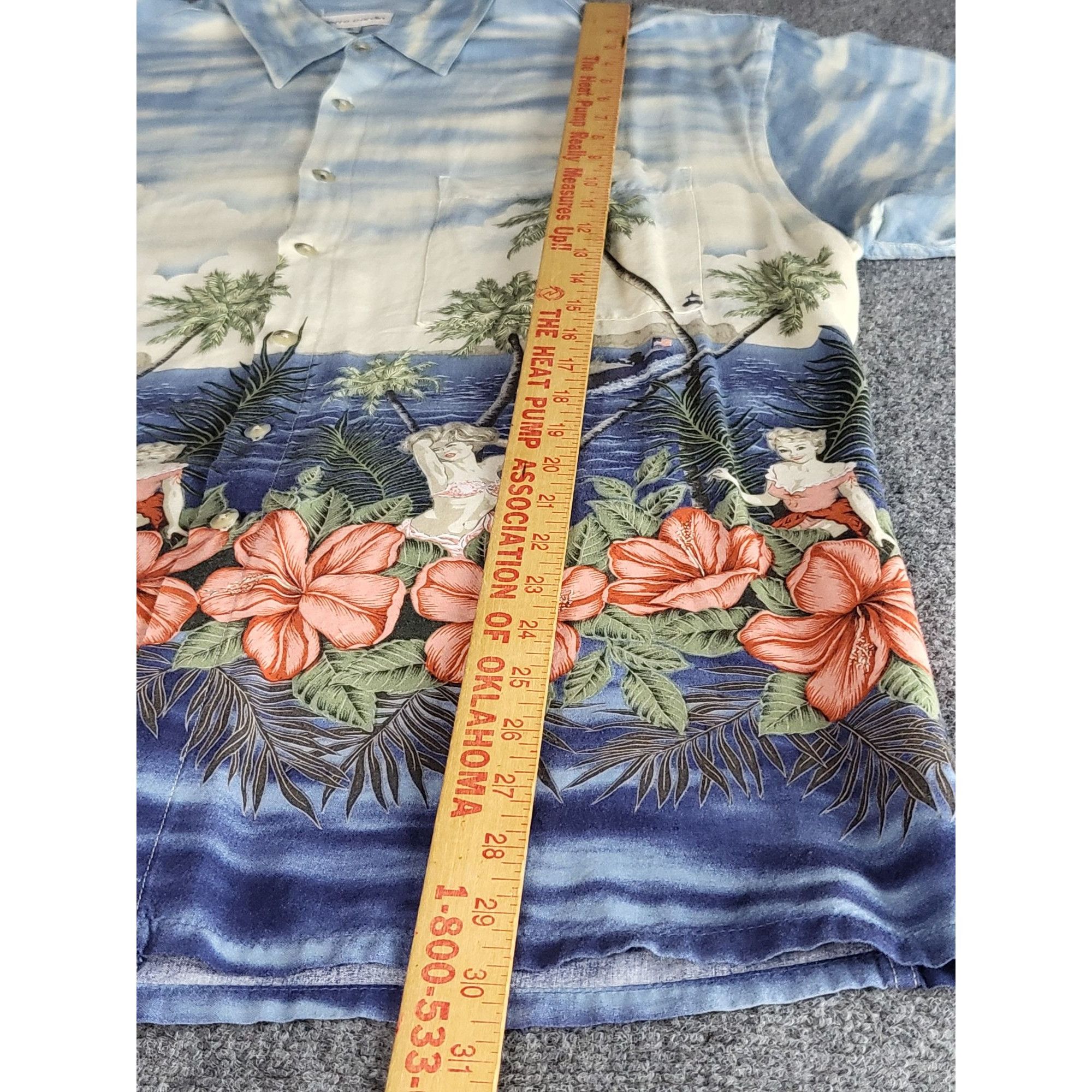 Pierre Cardin Pierre Cardin Tropical Girls Boat Lighthouse Palms Flowers B Size US L / EU 52-54 / 3 - 3 Thumbnail
