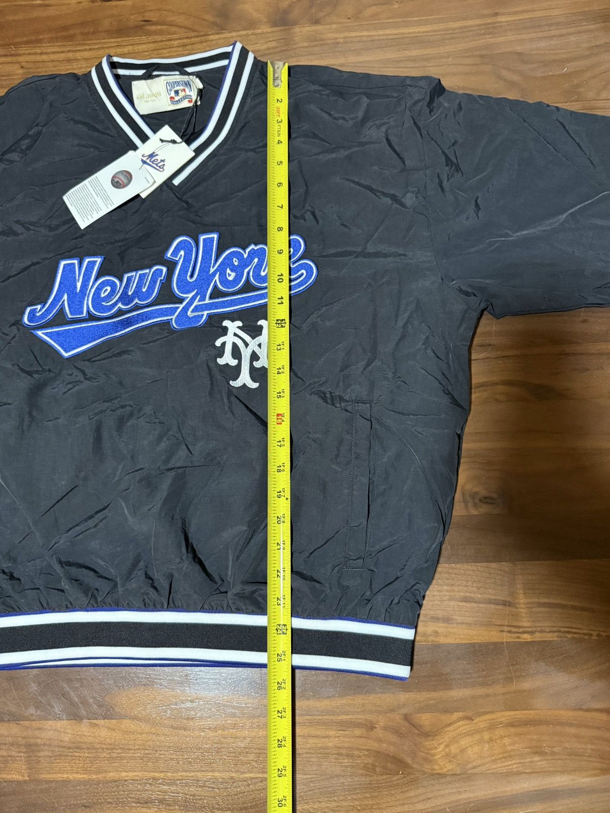 Aime Leon Dore Aime Leon Dore ALD New York Mets Nylon V-Neck Pullover large Size US L / EU 52-54 / 3 - 13 Thumbnail