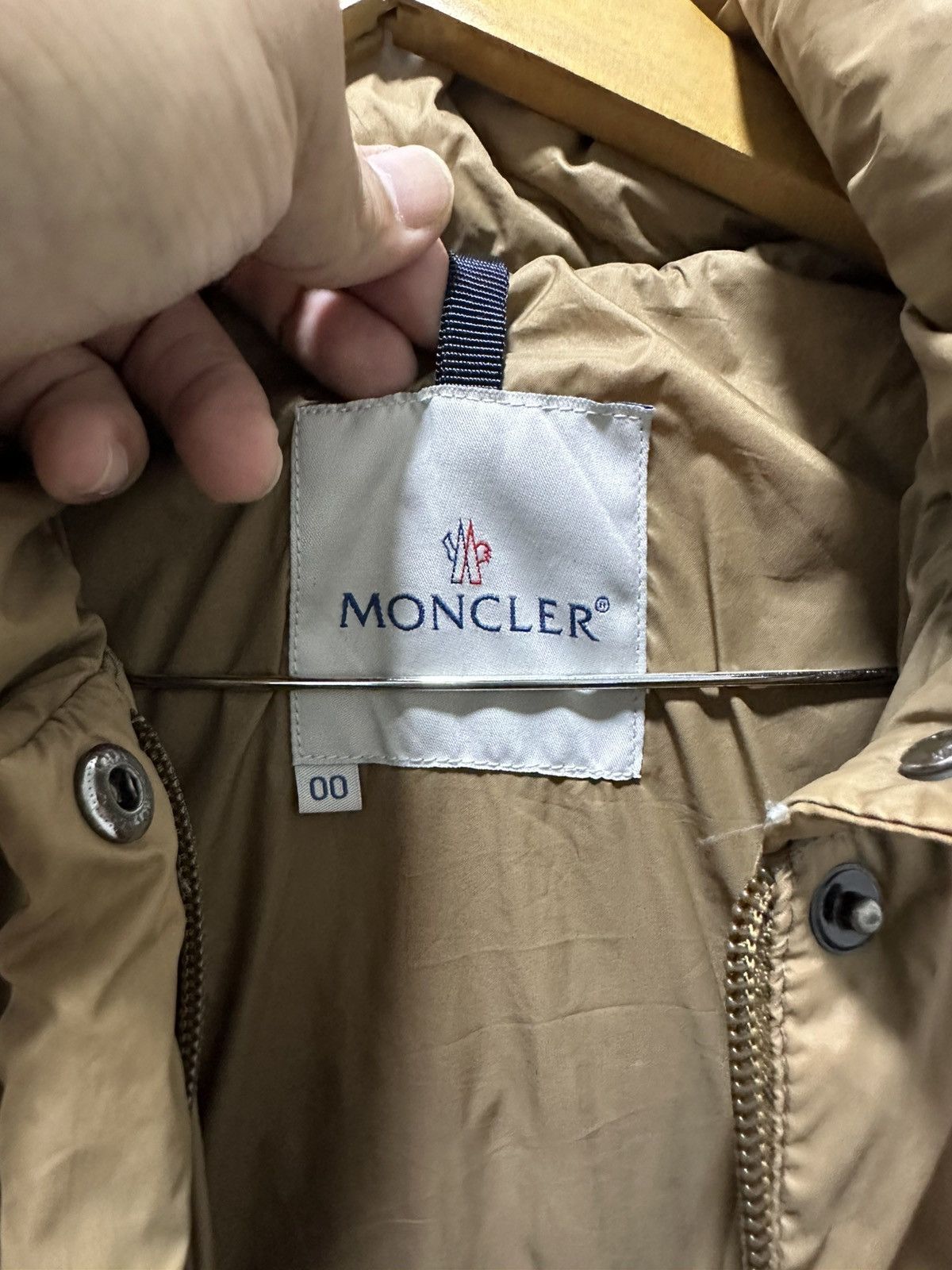 Moncler Moncler Down Jacket PufferJacket Design Attch Hoodie Size XXS / US 00 / IT 34 - 3 Thumbnail