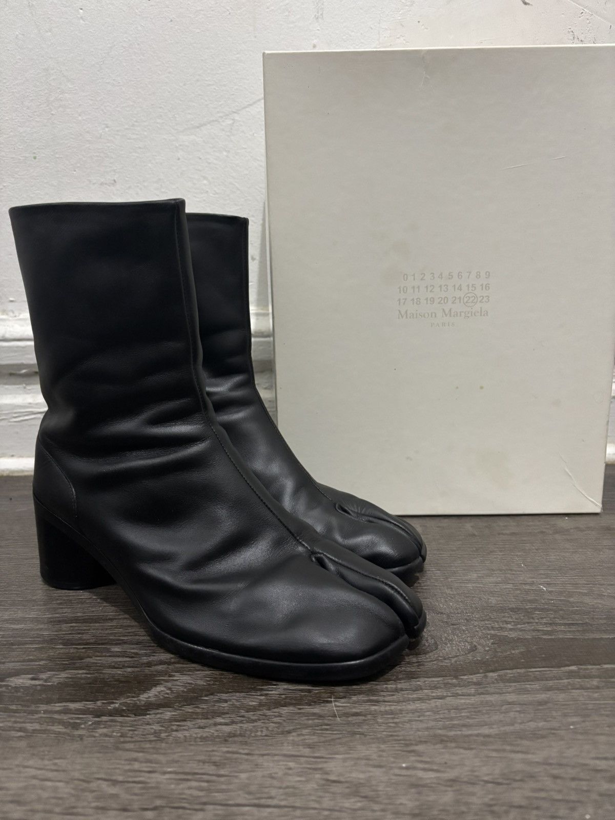 Maison Margiela Maison Margiela Tabi Ankle Boot Size US 10 / EU 43 - 1 Thumbnail
