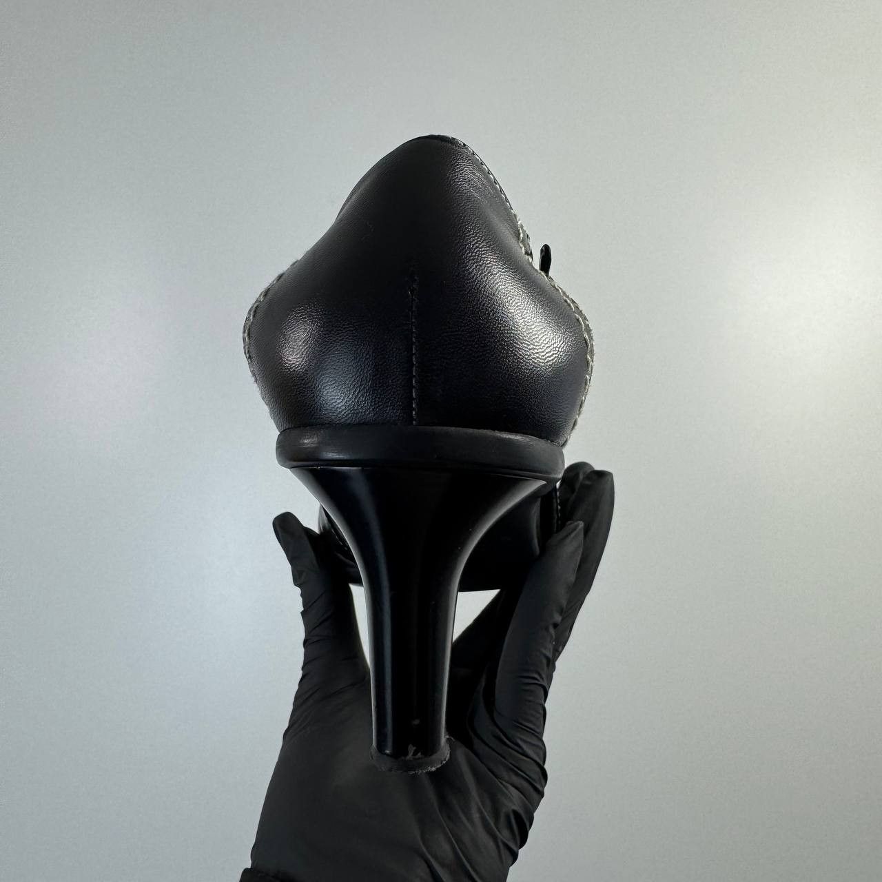 Prada Vintage Prada Slingback Pointed-Toe Kitten Heel Size 35.5 EU Size US 5.5 / IT 35.5 - 11 Thumbnail
