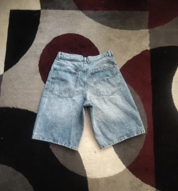 Bershka Bershka baggy jorts Size US 32 / EU 48 - 2 Thumbnail