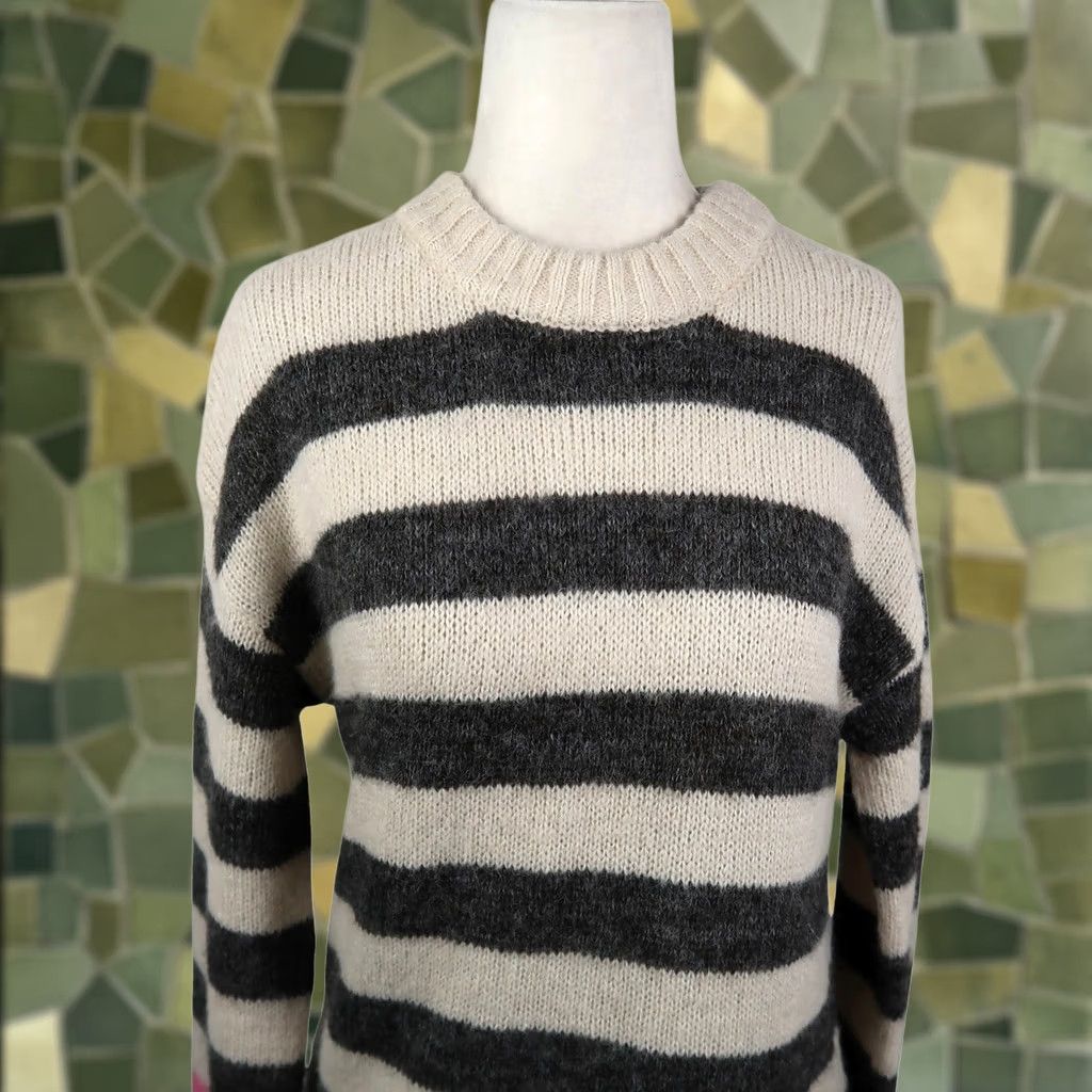French Connection French Connection Sweater XS Crew Neck Wool Knit Striped Cream Grey Pullover Women Size XS / US 0-2 / IT 36-38 - 1 Thumbnail