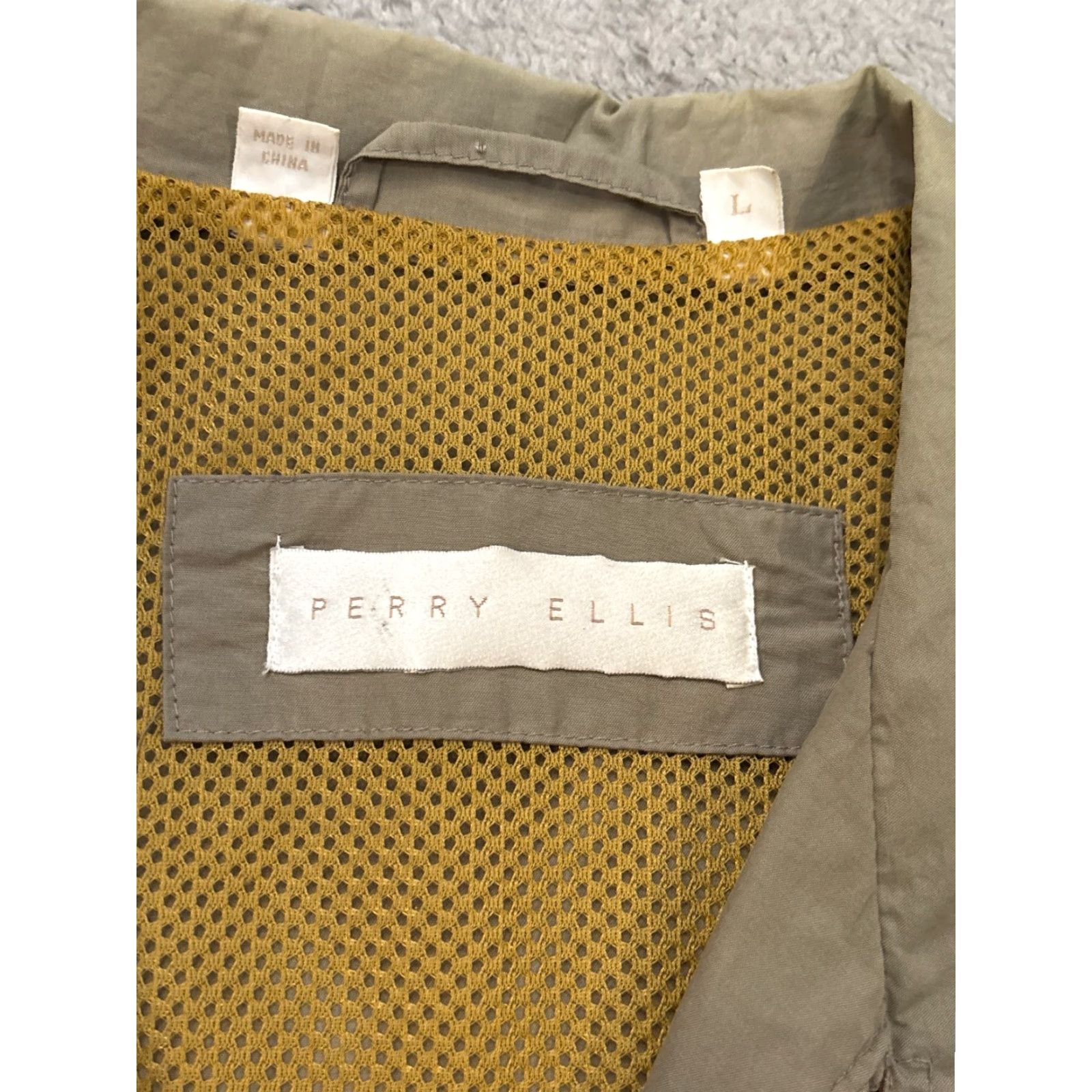 Perry Ellis Perry Ellis Bomber Jacket Mens L Beige Full Zip Long Sleeve Winter Fall Spring Casual Size US L / EU 52-54 / 3 - 2 Thumbnail