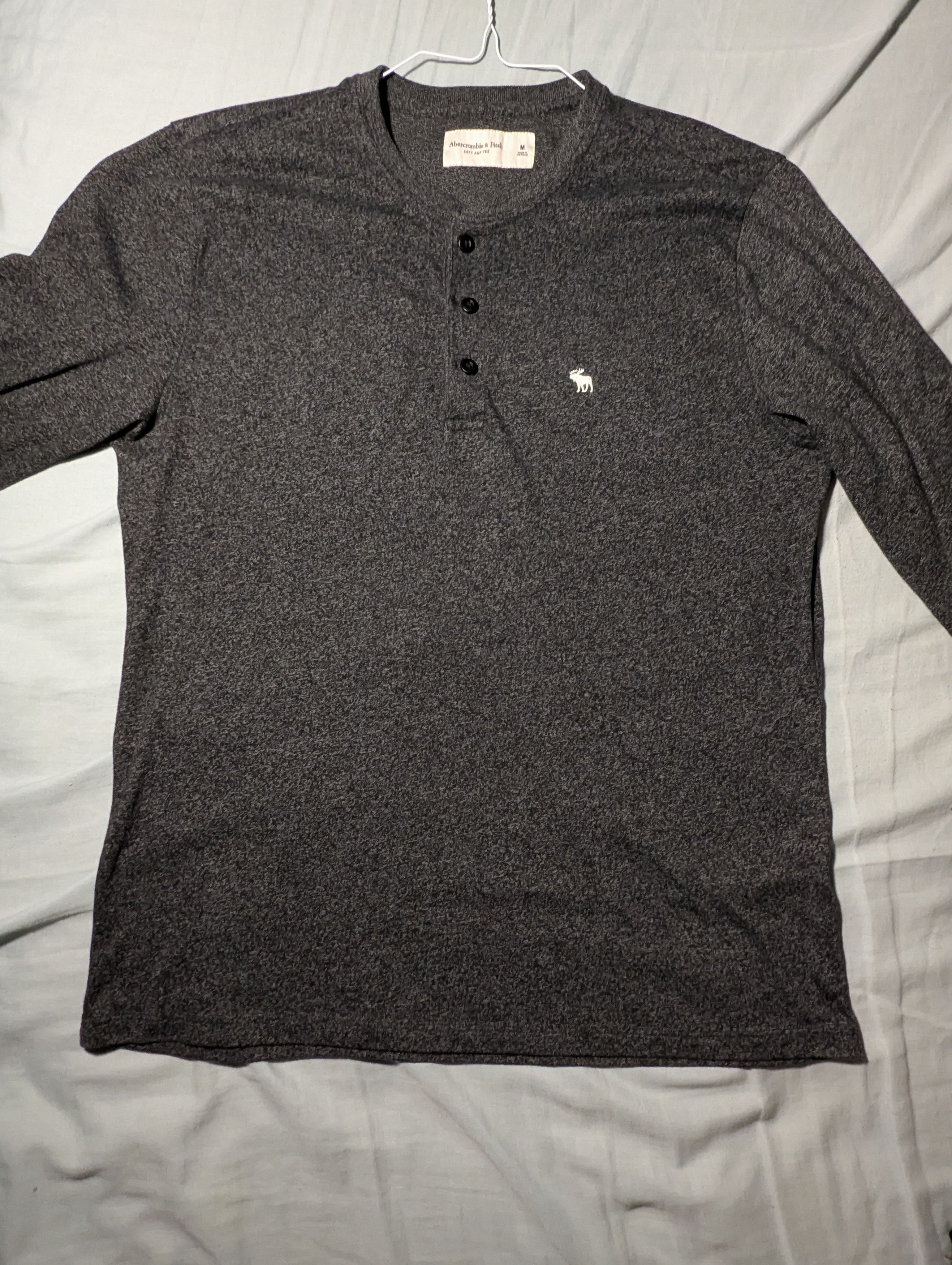 Abercrombie & Fitch Abercrombie & Fitch Soft A &F TEE Size US M / EU 48-50 / 2 - 4 Thumbnail