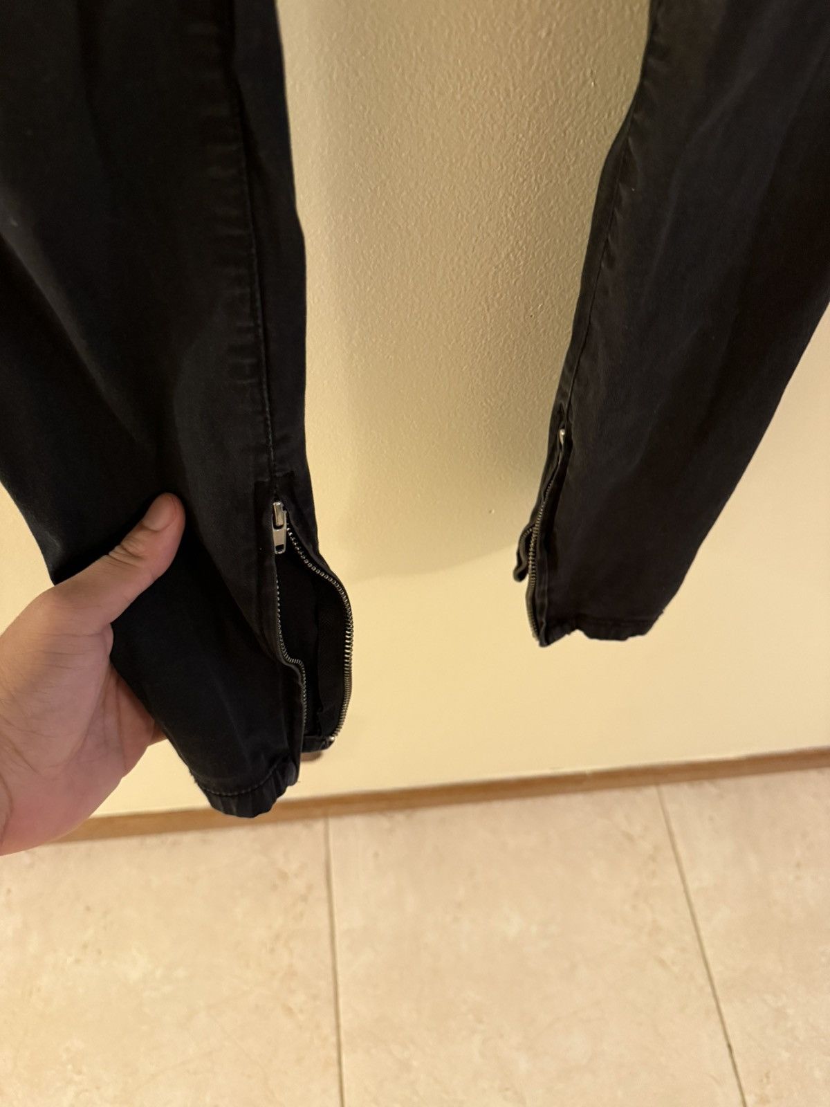 Pacsun Black skinny jeans/Sweats Size US 32 / EU 48 - 3 Thumbnail
