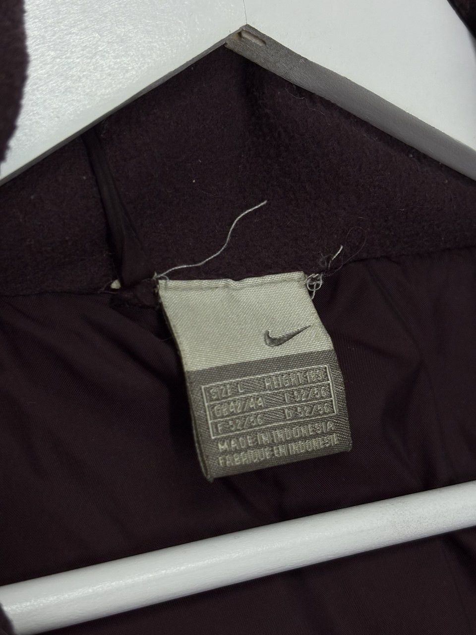 Nike 00s Vintage Nike Brown with Cherry Shade Down Puffer Vest Size US L / EU 52-54 / 3 - 13 Thumbnail