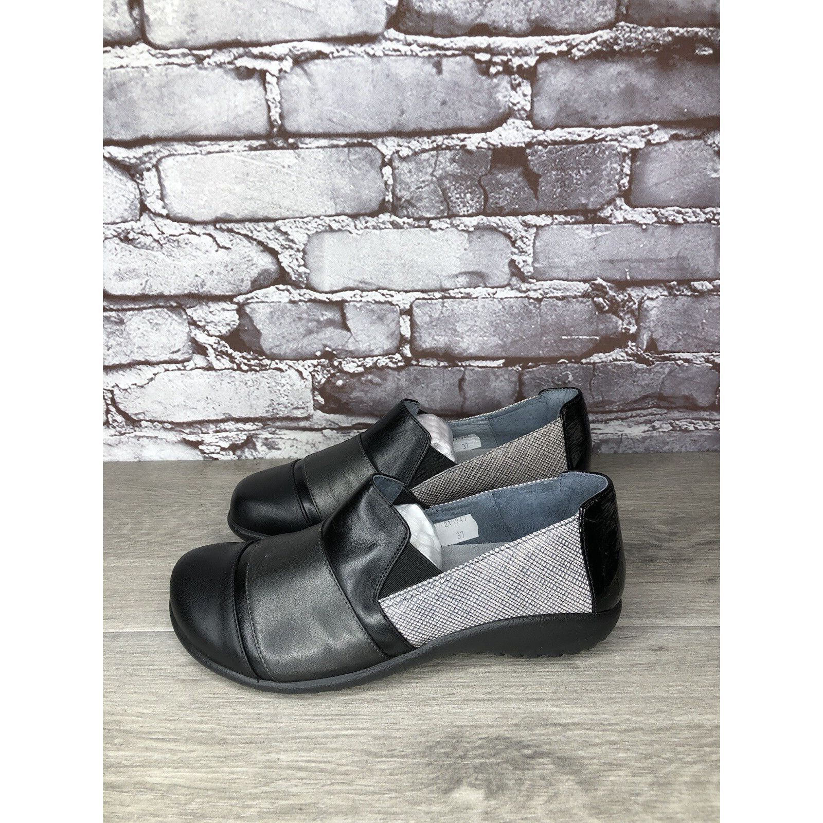 Other Naot Prescott Black Leather Grey Synthetic Comfort Casual Cl Size US 6 / IT 36 - 1 Thumbnail