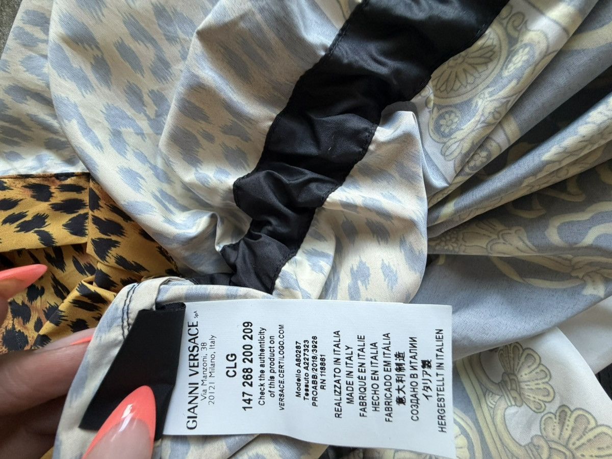 Versace Versace FW 2018 Leopard Baroque Print Hoodie Size US L / EU 52-54 / 3 - 12 Thumbnail